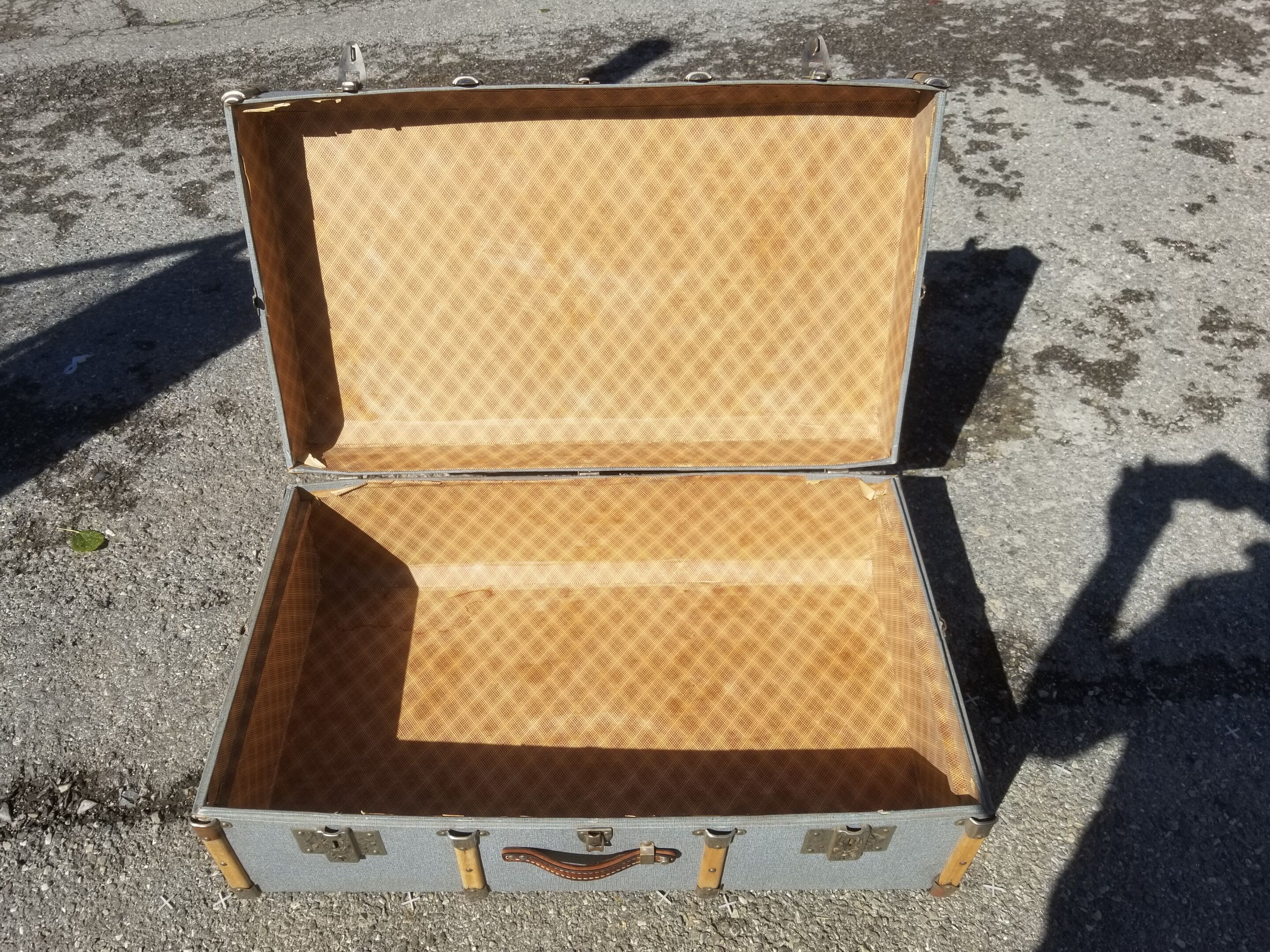 Vintage wooden travel trunk stamped bagage j.m.g.é.