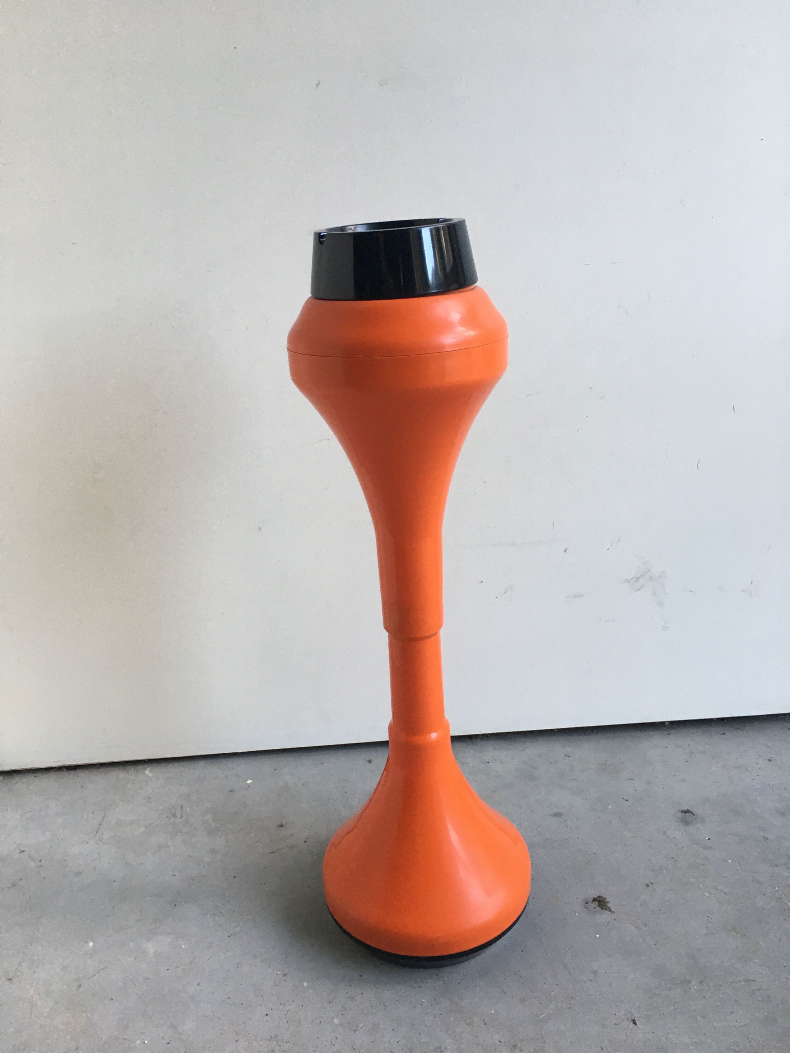 Orange tulip ashtray