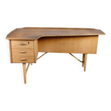 Bureau Bommerang fabriqué en teck et en laiton par Peter Løvig Nielsen pour Hedensted Furniture des années 1960