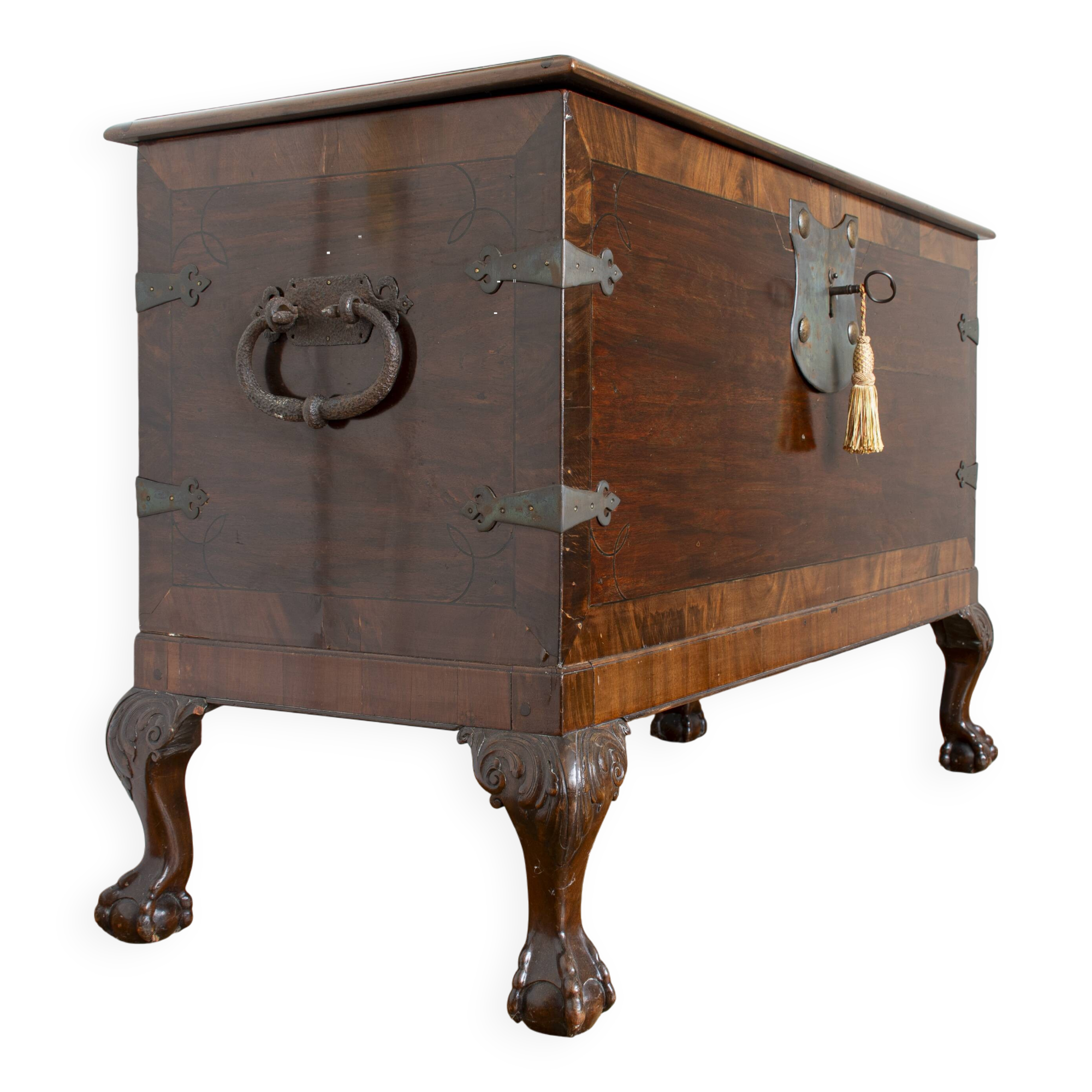 Antique chest (Chippendale style)