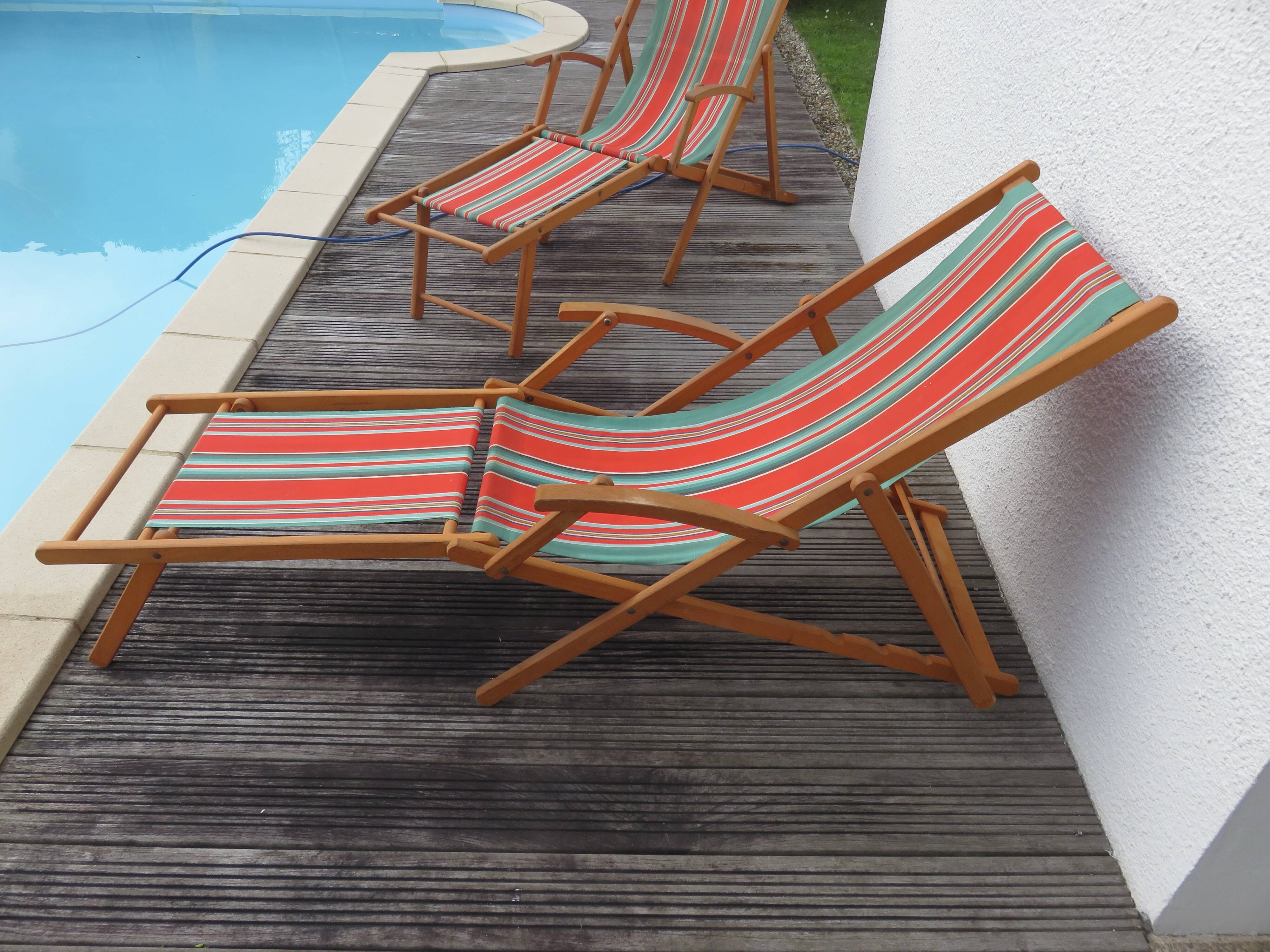 Pair of deckchairs, bayadere fabric, 1970
