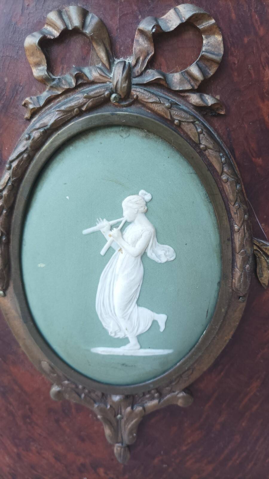 Lit Louis XVI en loupe de thuya