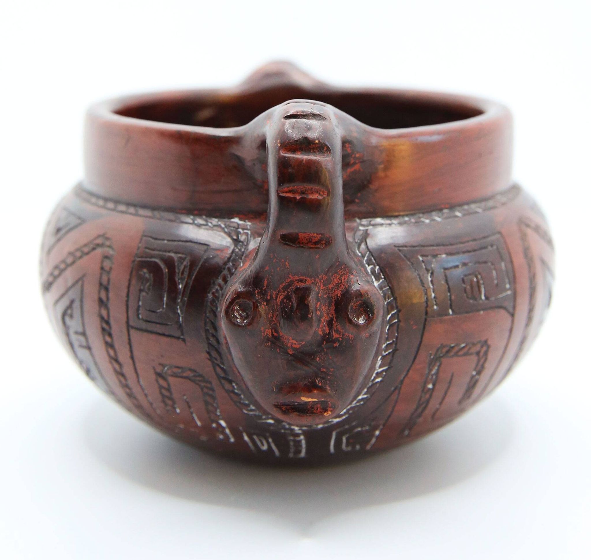Ball vase with anthropomorphic handles signed by marivaldo Brazil