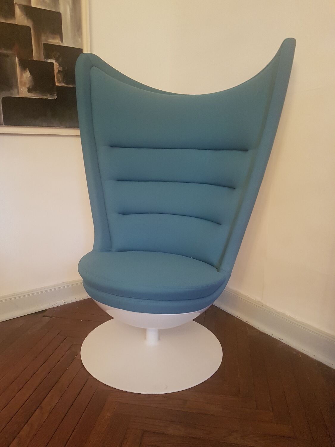 Badminton armchair by Javier Cunado