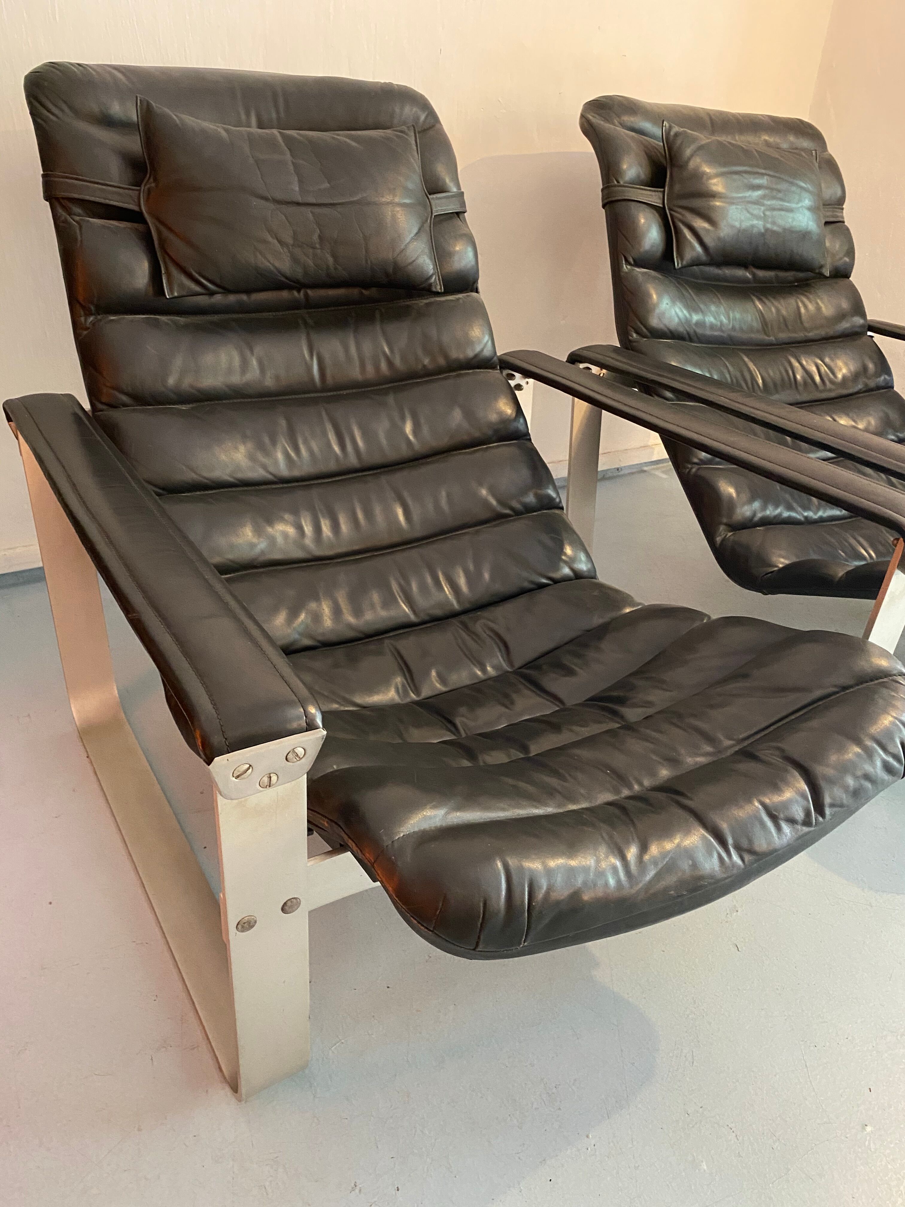 Paire de fauteuils « Pulkka » par Ilmari Lappalainen