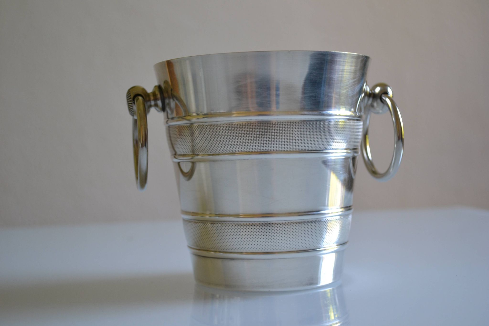 Seau à glace vintage en métal argenté