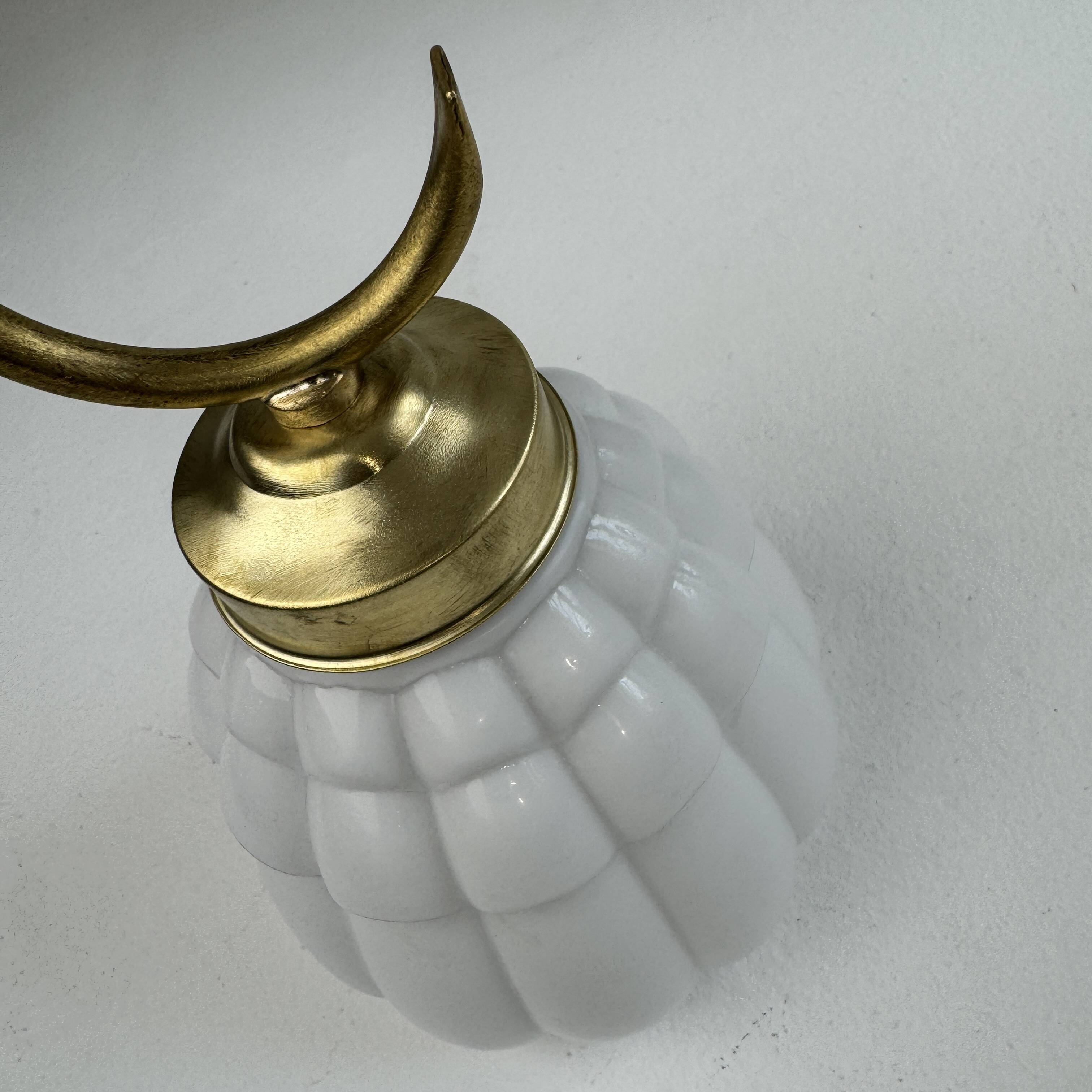 Ancienne applique en opaline vintage