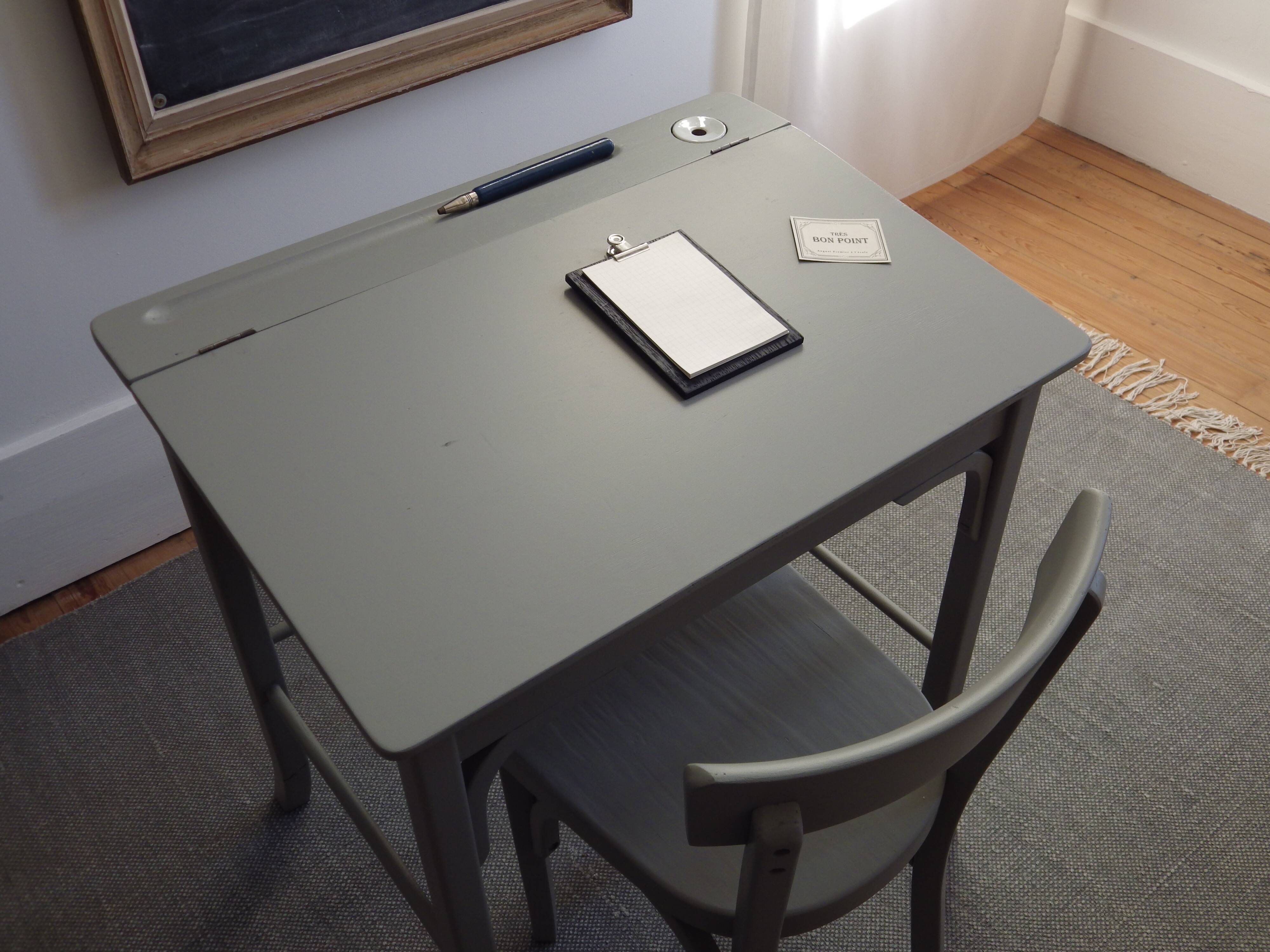 Baumann desk & chair 1950 color Lichen