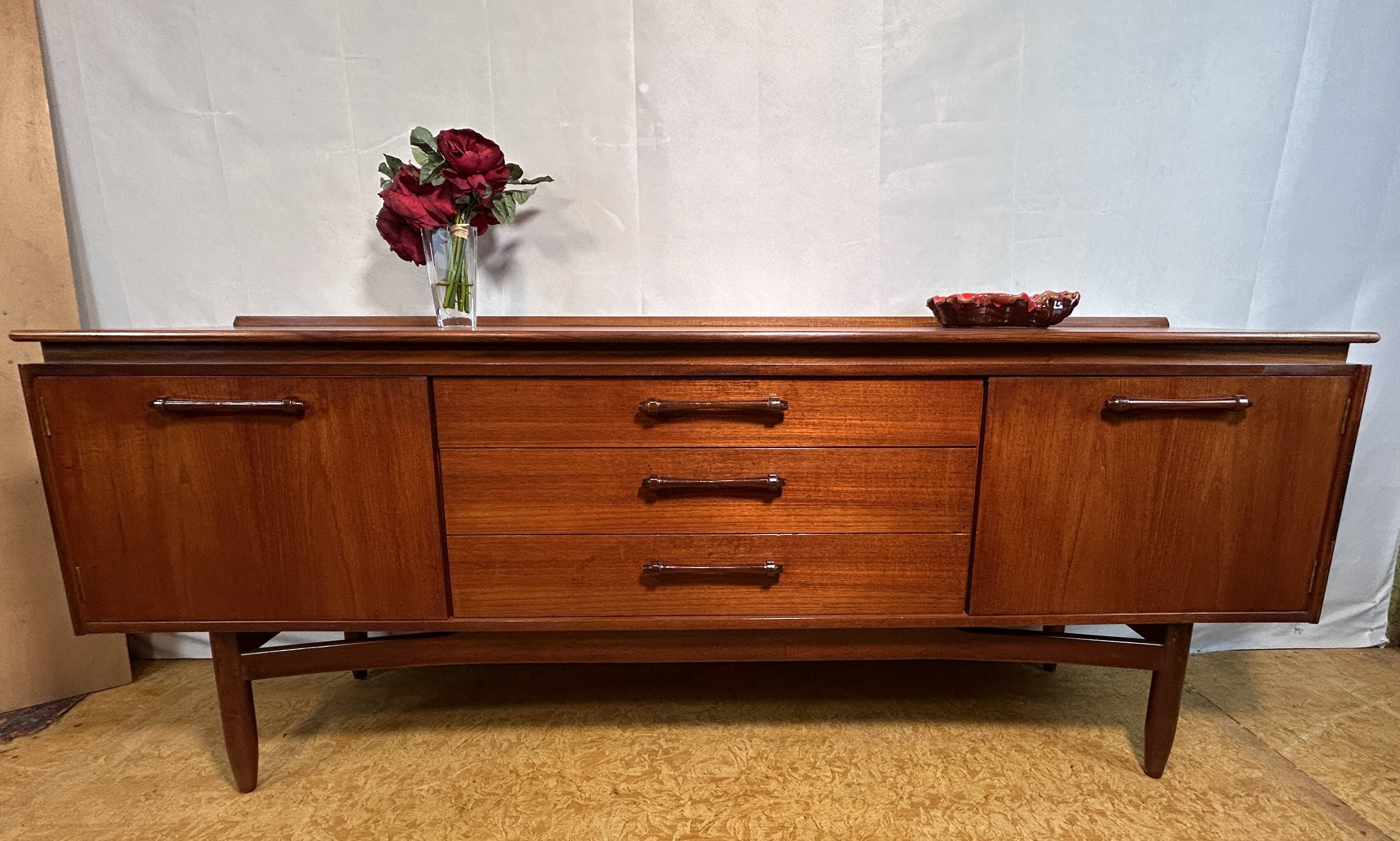 Buffet rétro vintage en teck des années 1960, design scandinave britannique