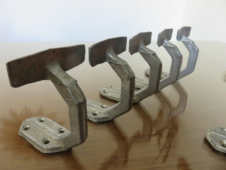 Set de 7 patères en aluminium bistrot art deco années 30 40