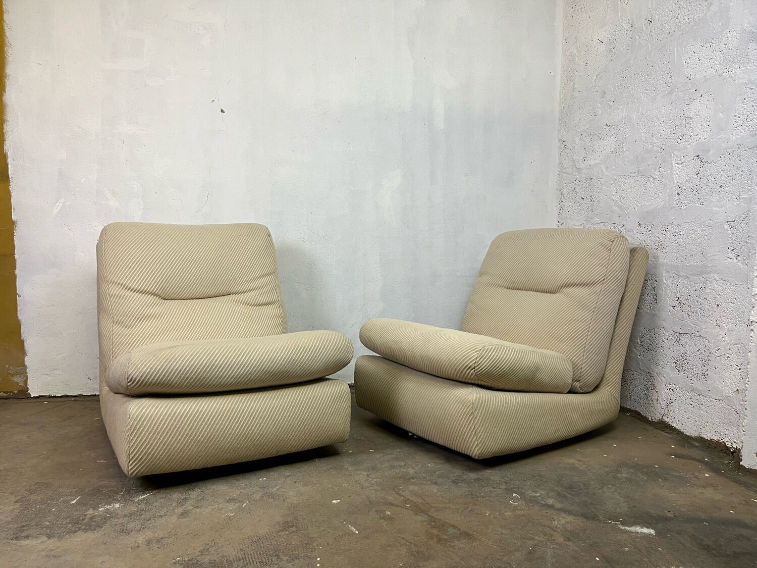 Paire de chauffeuses Michel Ducaroy, Ligne Roset 1970