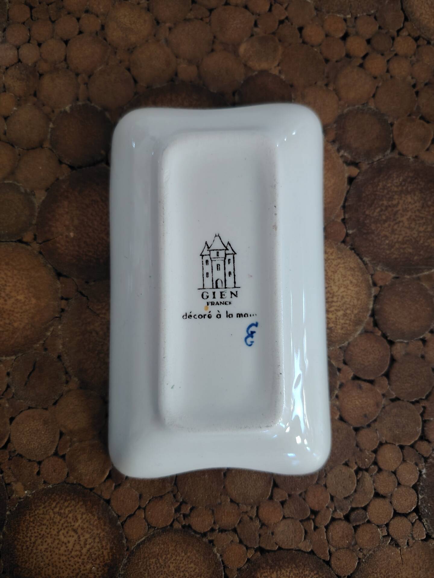 Petit vide-poche rectangulaire faïence de Gien Renaissance fond bleu