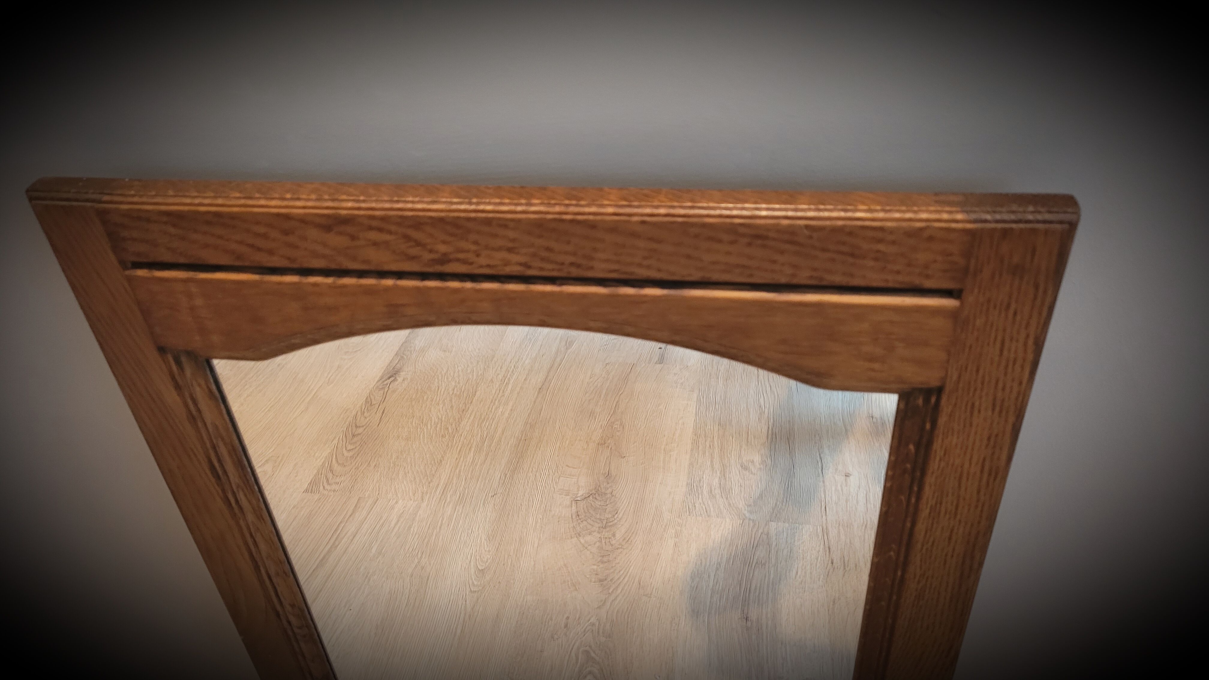 Miroir bois moustache