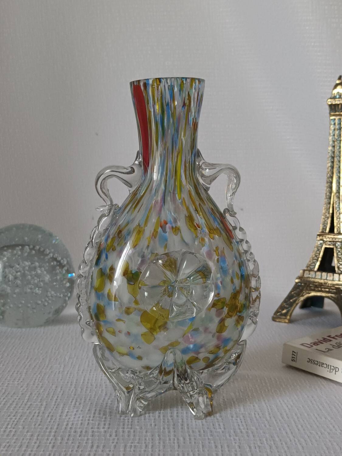 Vase d'art marmoréen vintage