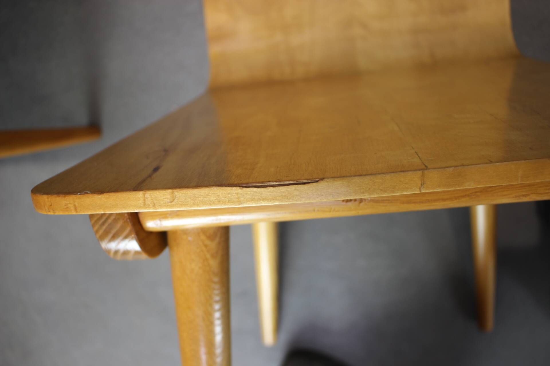 Set of 4 vintage wooden dining chairs in mid-century modern style, Europe, 1970s.
