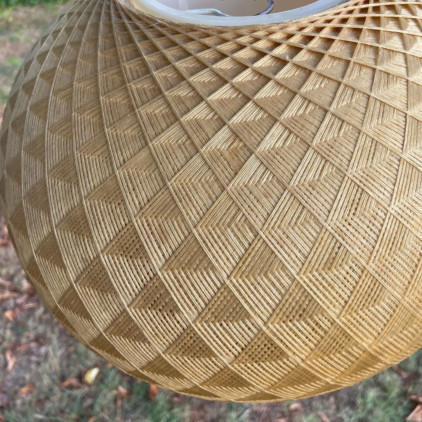 Suspension ball in braided nylon thread and Rhodoid