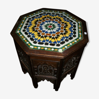 Table en zellige Marocaine