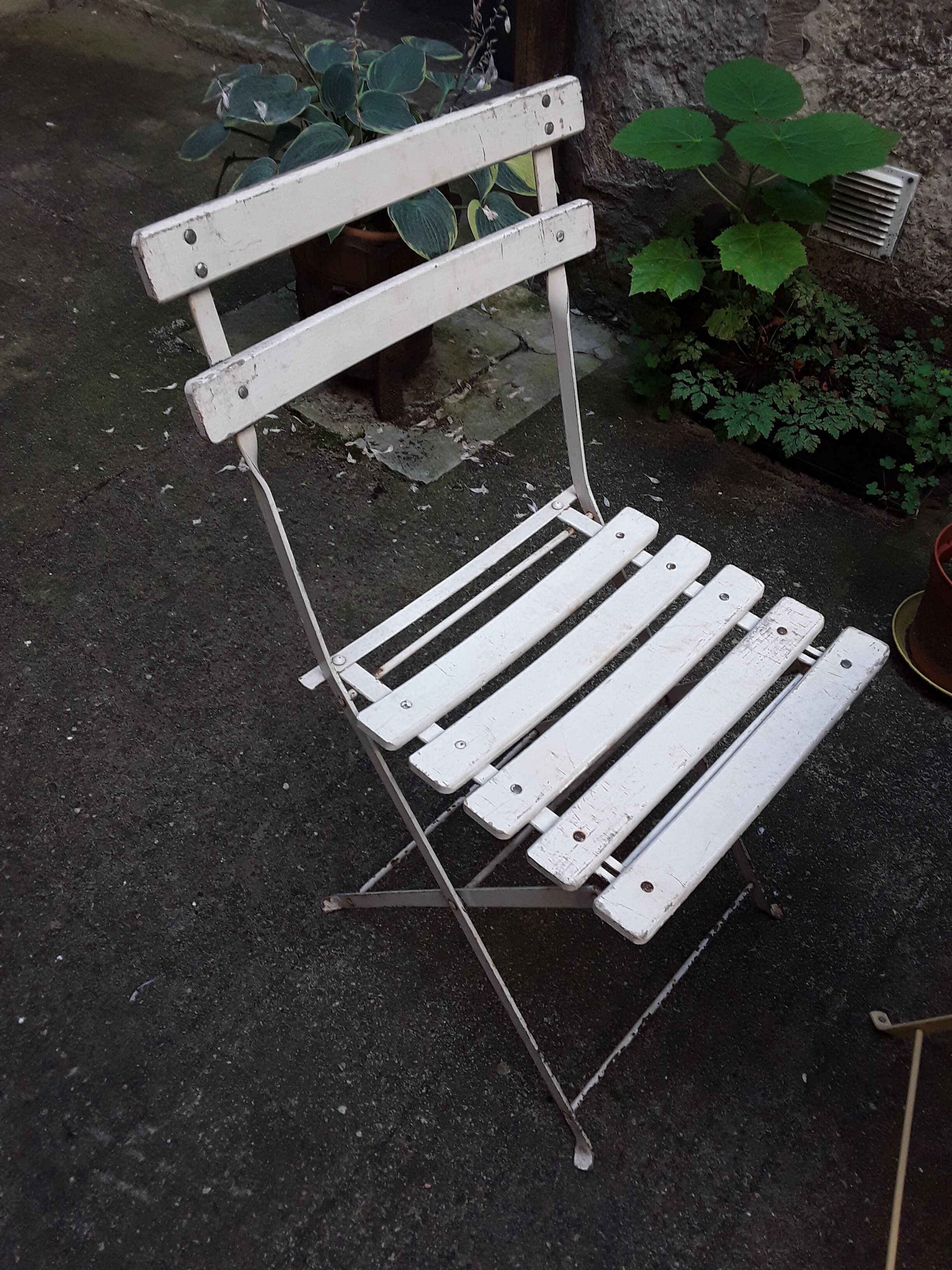 Vintage garden folding chairs
