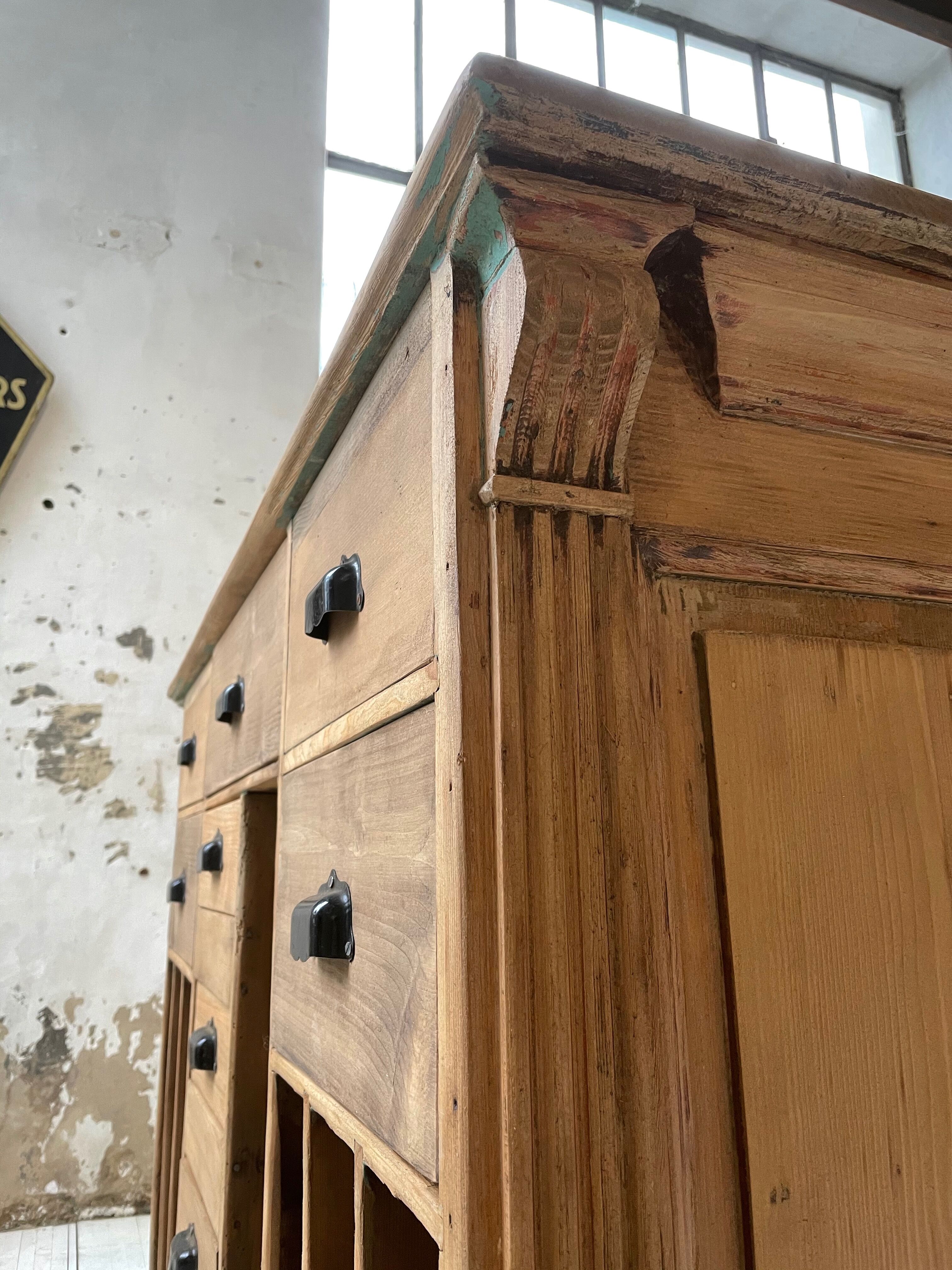 Old XXL drawer counter