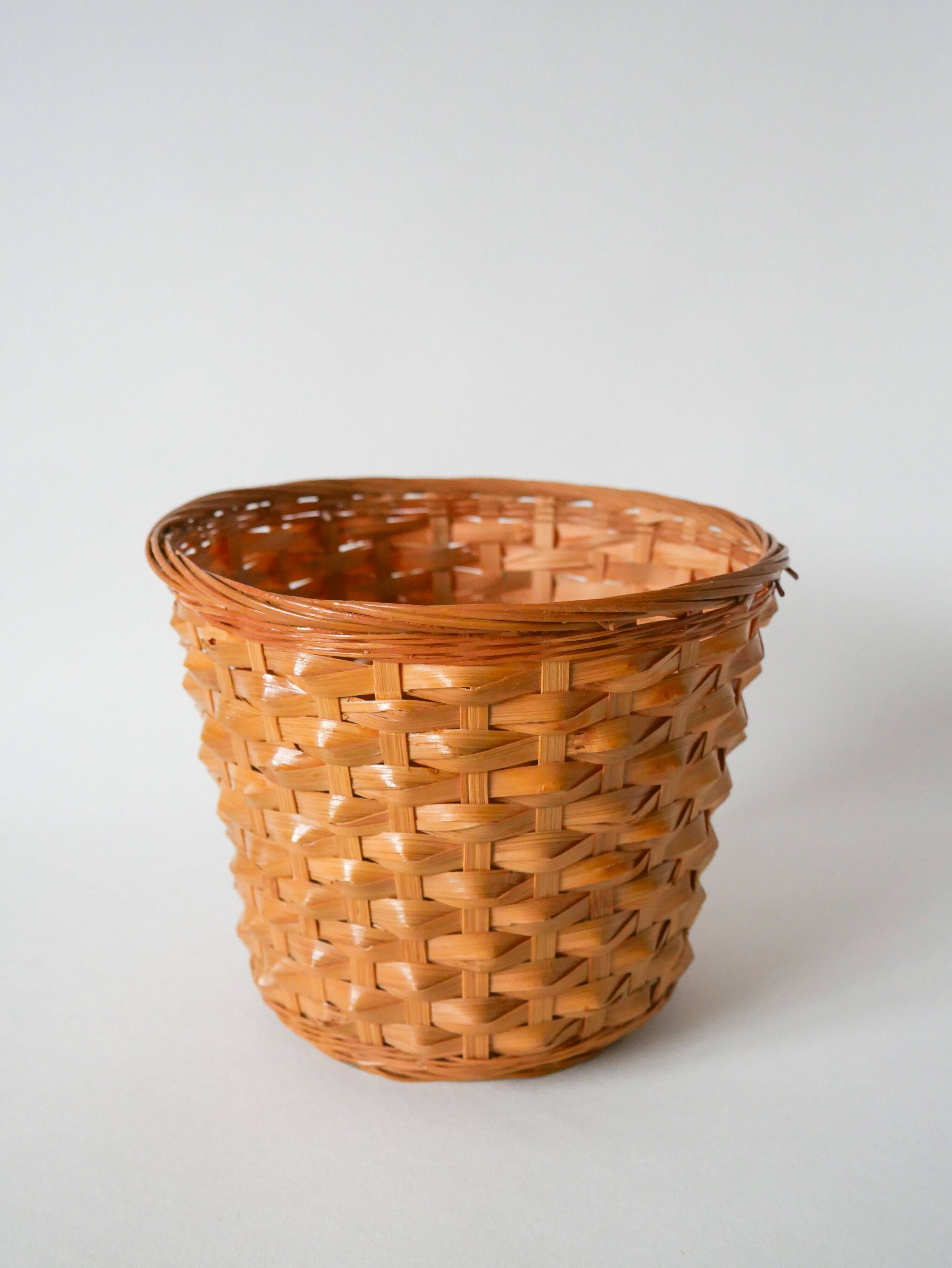 straight wicker plant pot 19 x 15 cm