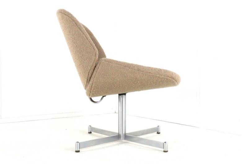 Geoffrey Harcourt for Artifort Exquis armchair - new upholstered