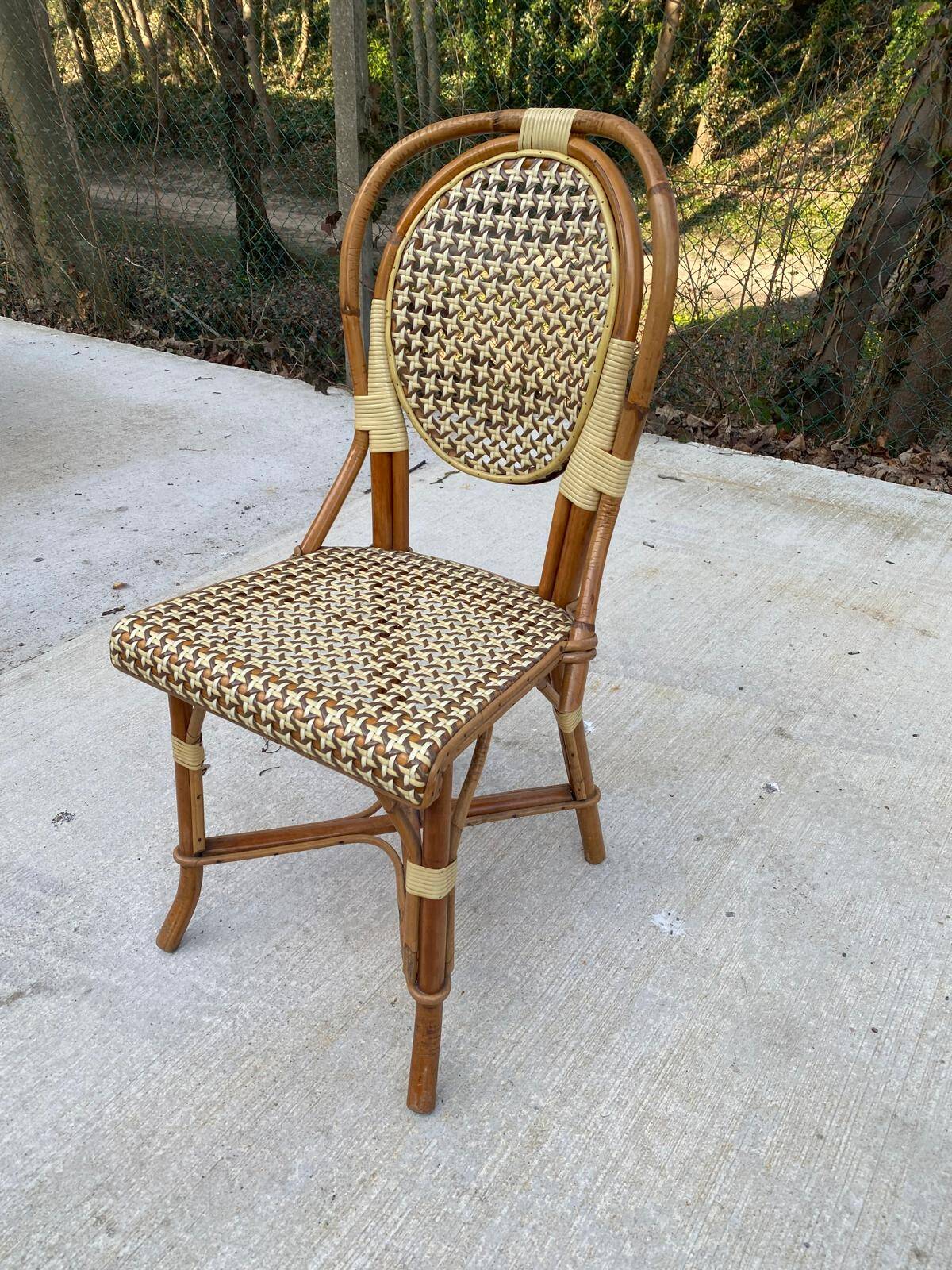 Chaise de bistrot en bois courbé rotin et bambou
