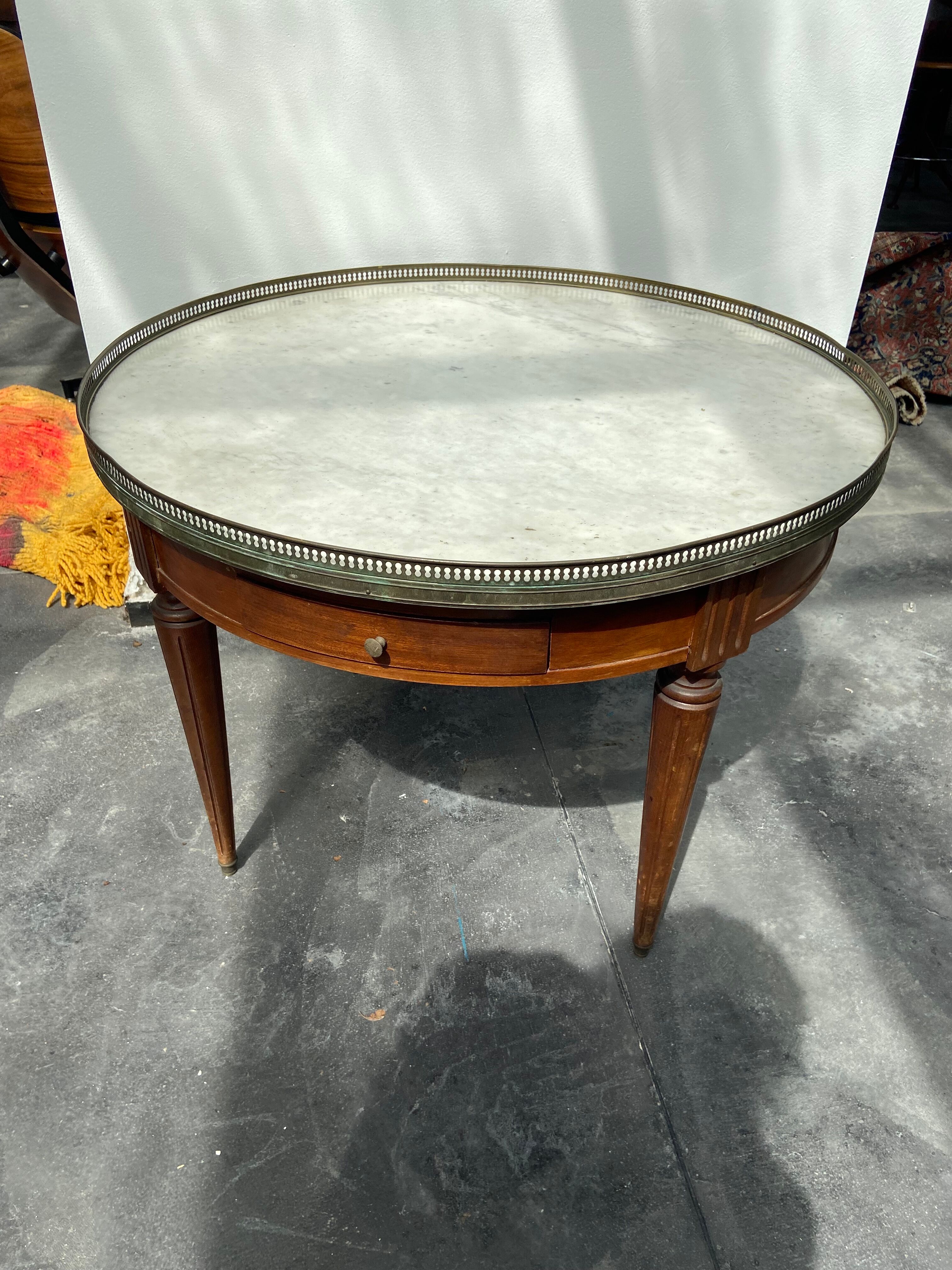 Hot water bottle table Louis XVI style