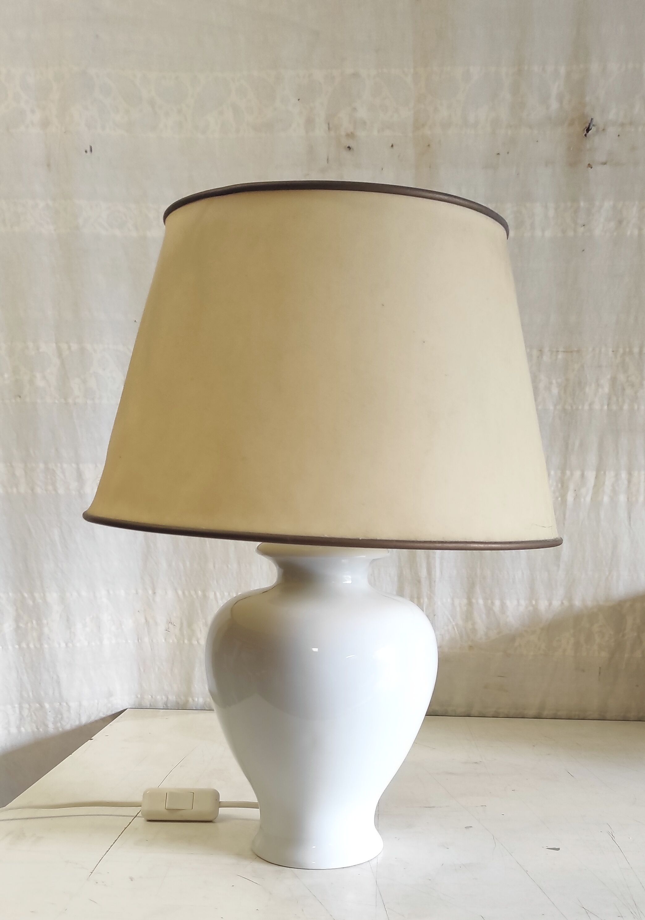 Lamp base in Limoges porcelain - mid 20th century