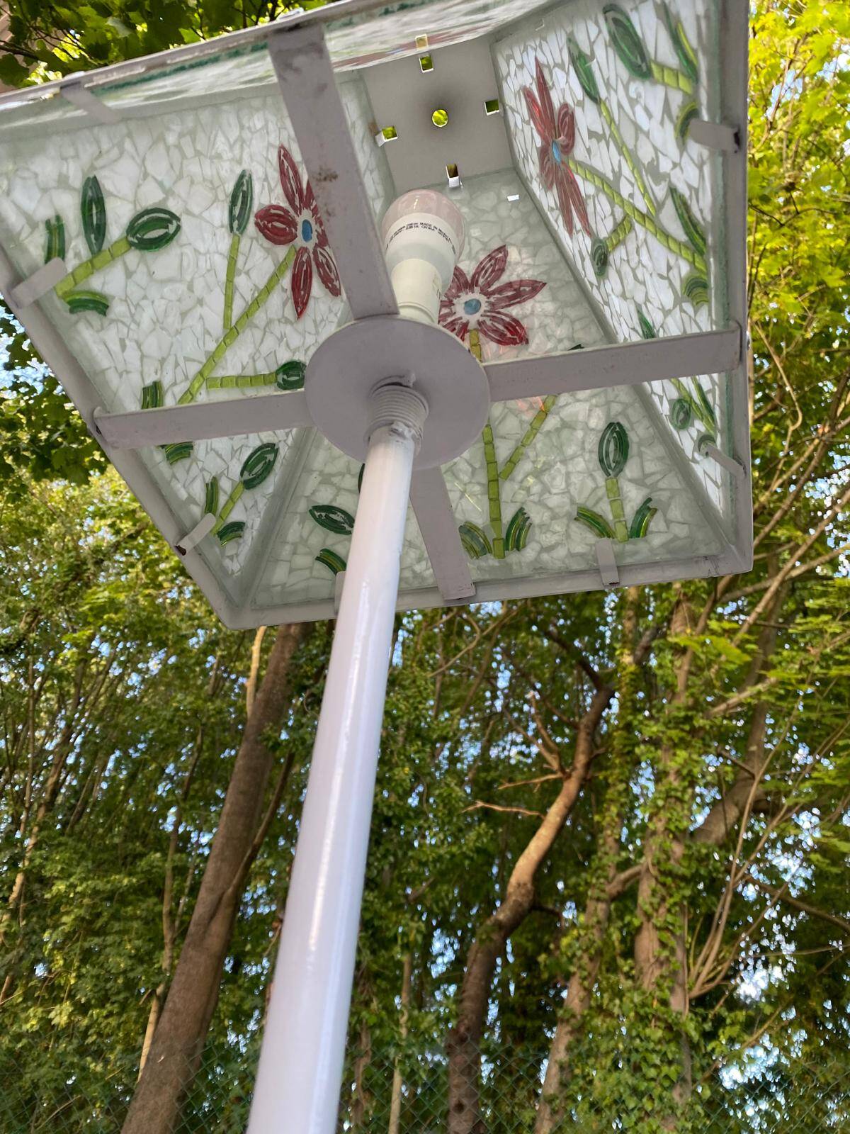 Pair of vintage mosaic glass lamps — Floral patterns