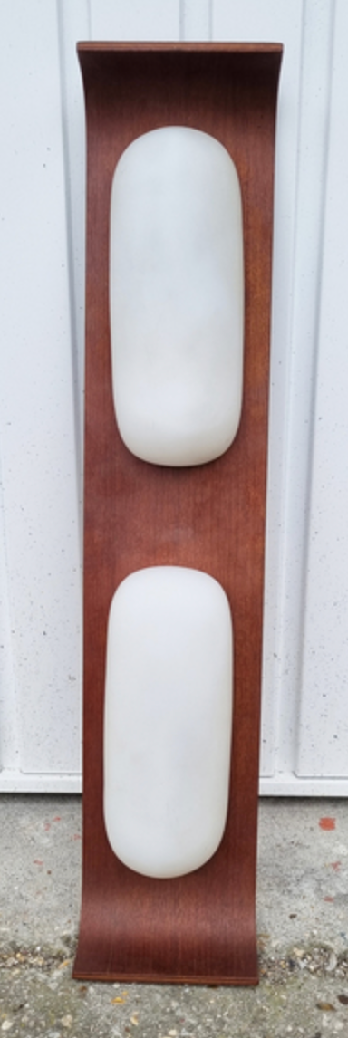 Teak and opaline wall lamp, Goffredo Reggiani, Italy, vintage 1960