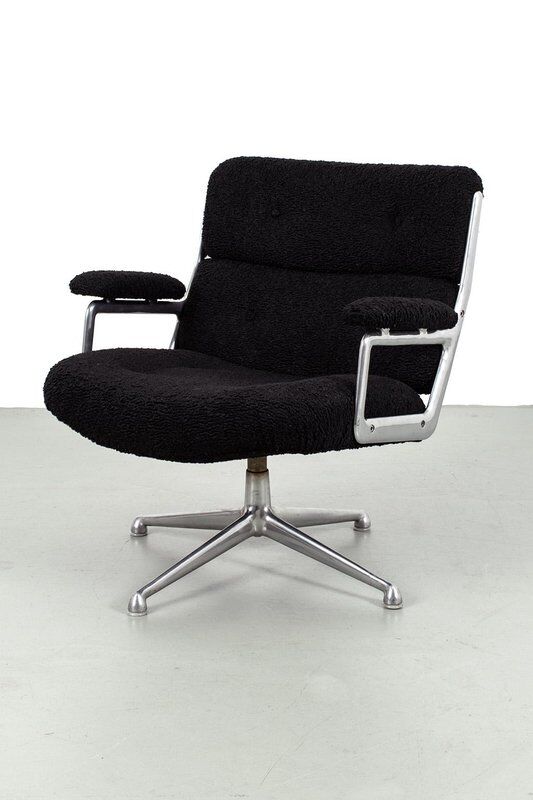 Vintage Lobby Chair by Charles and Ray Eames