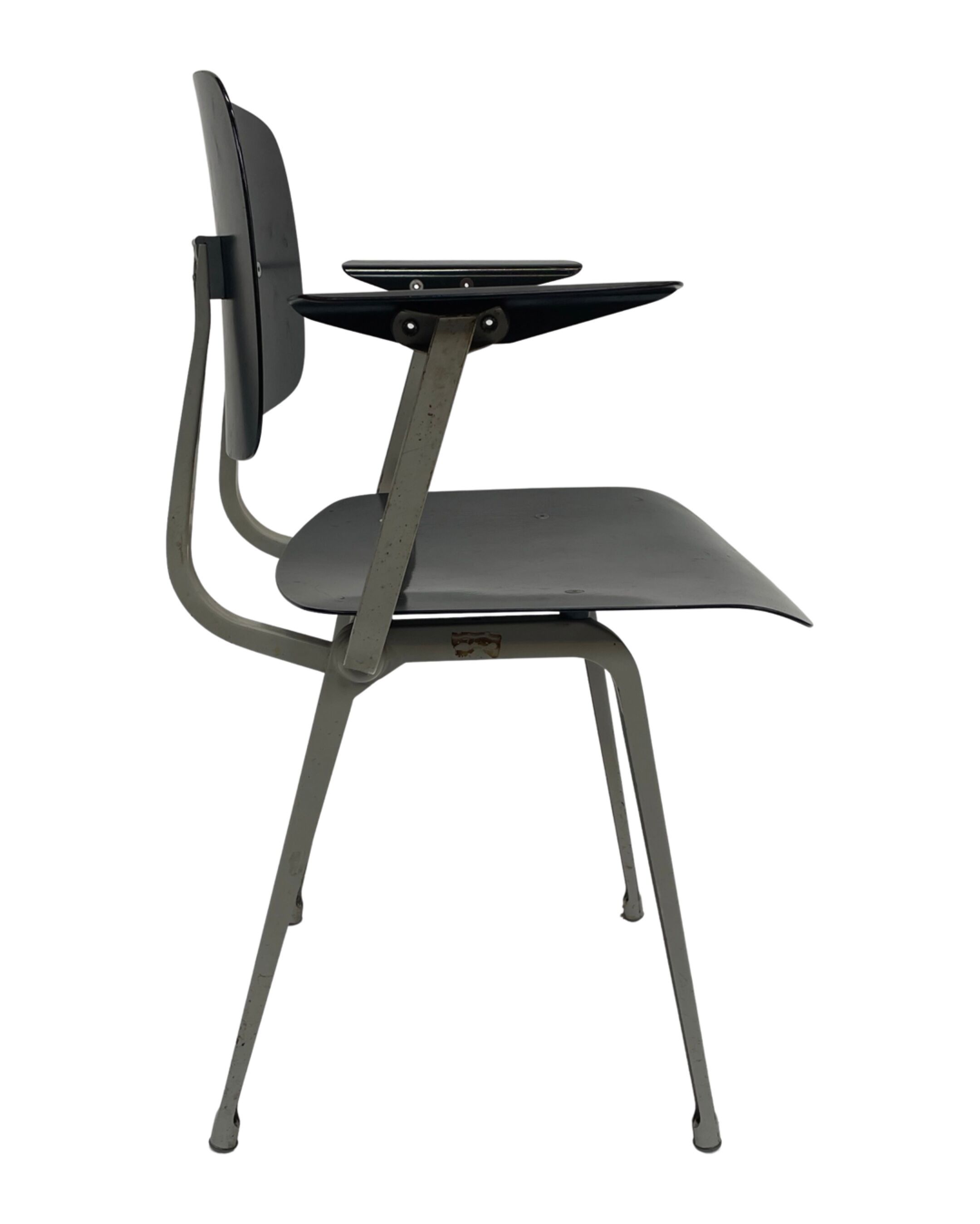 Friso Kramer Revolt arm chair for Ahrend de Cirkel 1953