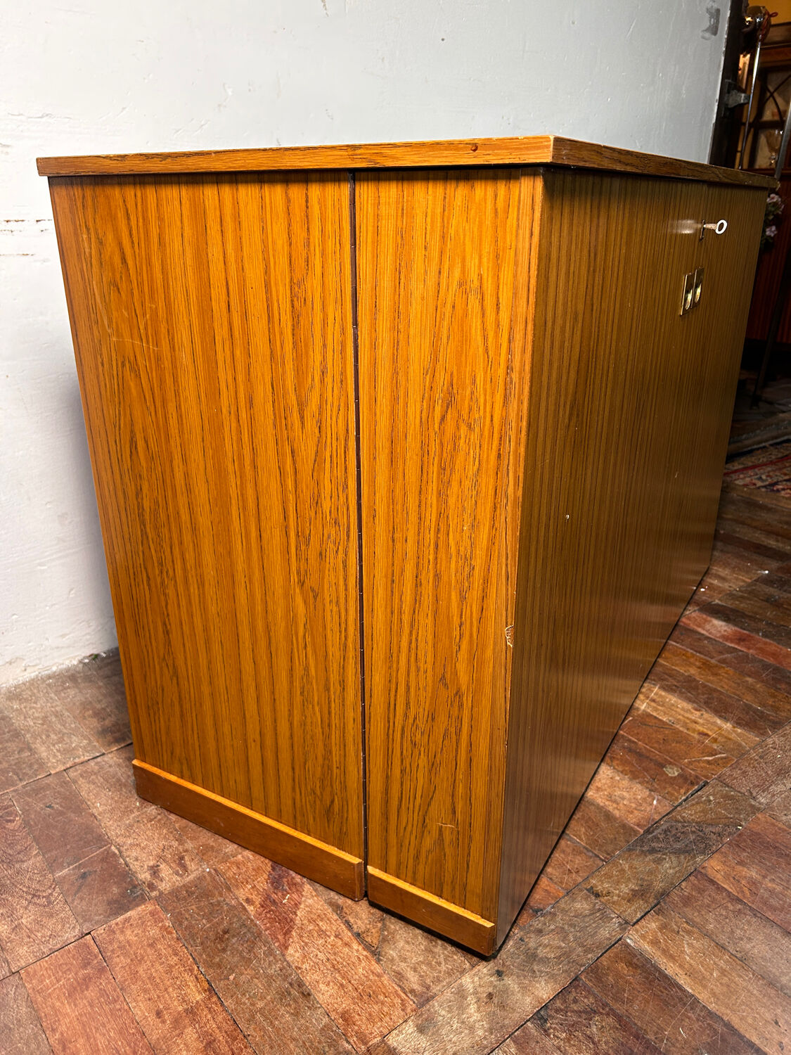 Bureau métamorphique vintage rétro vintage 1960