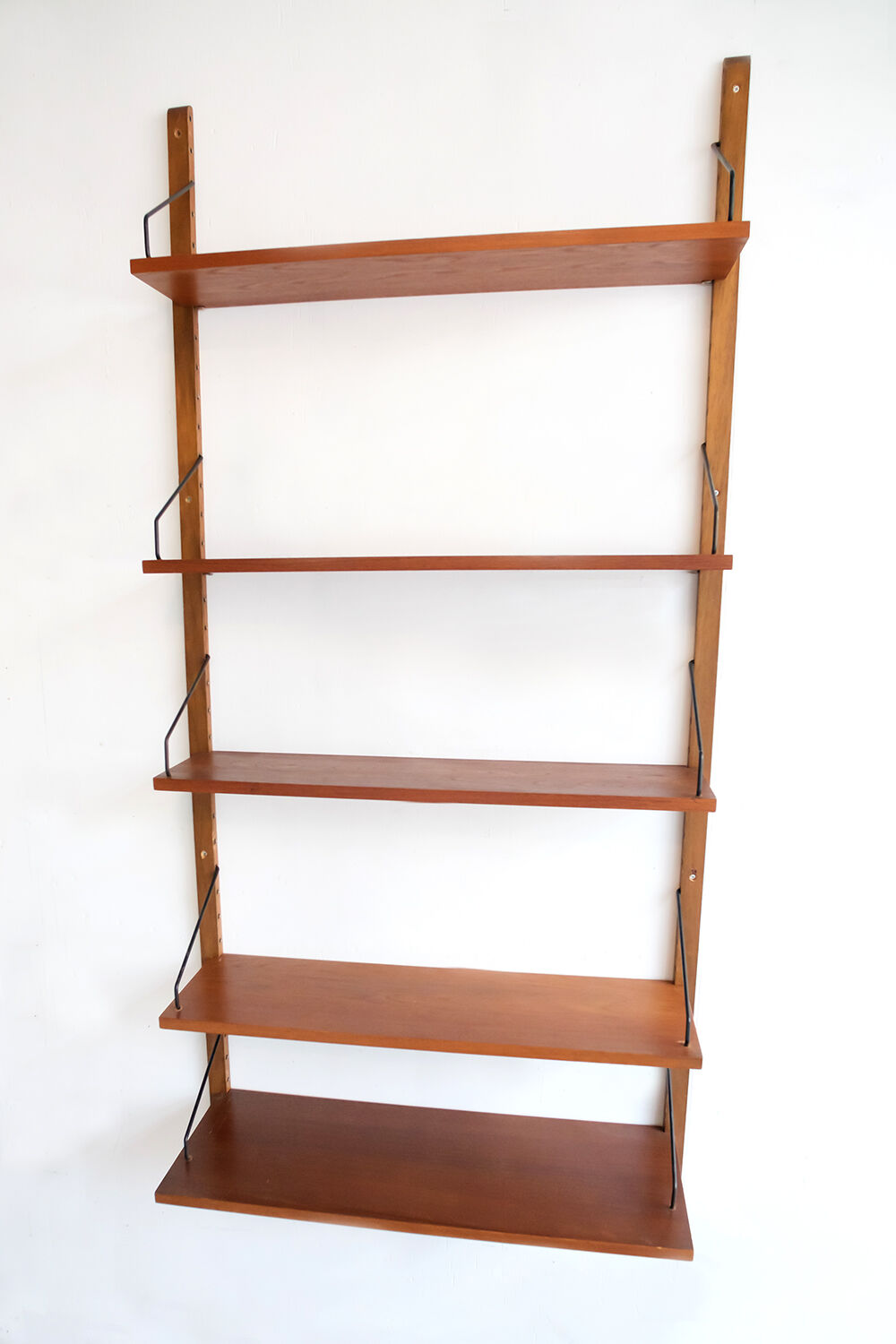 Etagère murale 'Royal System'  par Poul Cadovius, 1960