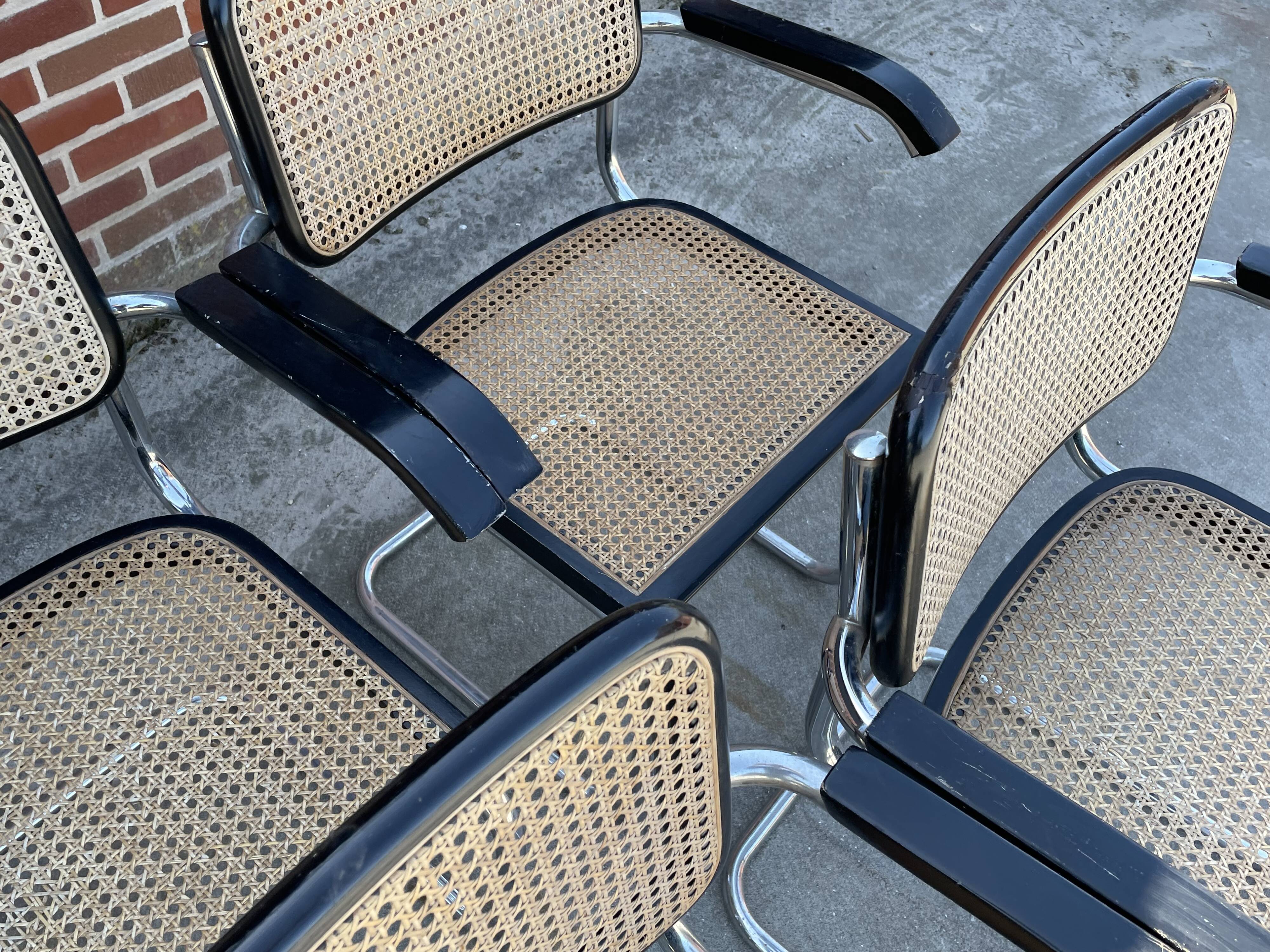 Set of 4 chairs model B64 Cesca with armrests in Black and Chrome