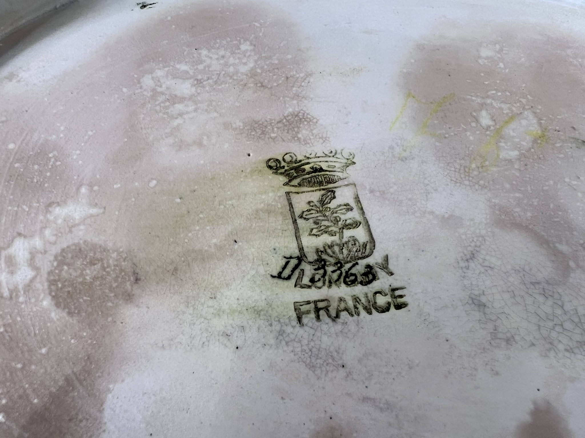 Coupe décorative en émaux de Longwy