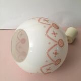 Suspension with white ball globe and pink patterns