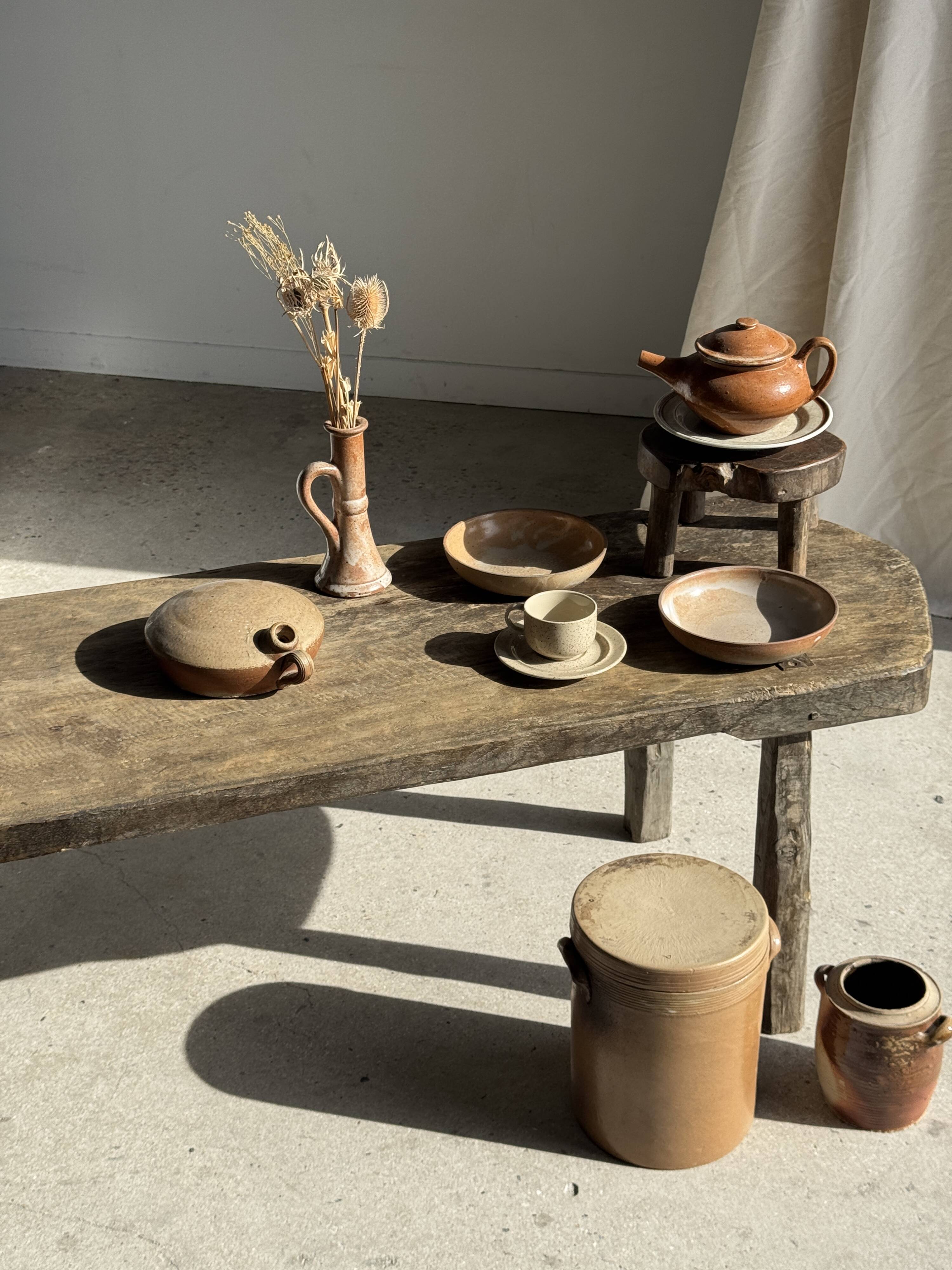 Round flat jar in old stoneware D20