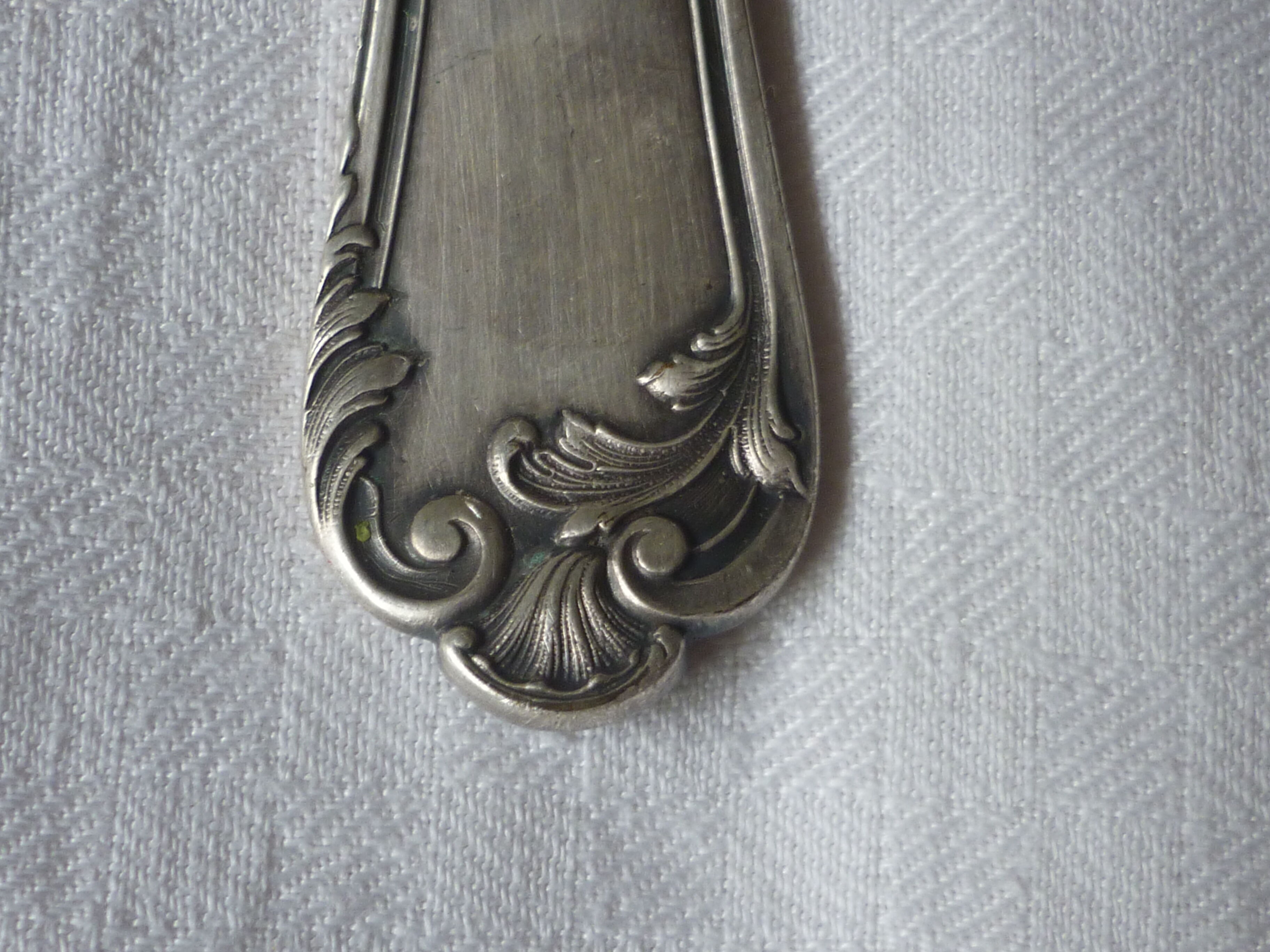 Cailar Bayard silver metal sprinkler