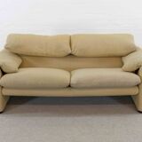 Set (2) Cassina Maralunga Sofas in beige Bouchlé-Fabrics by Vico Magistrett