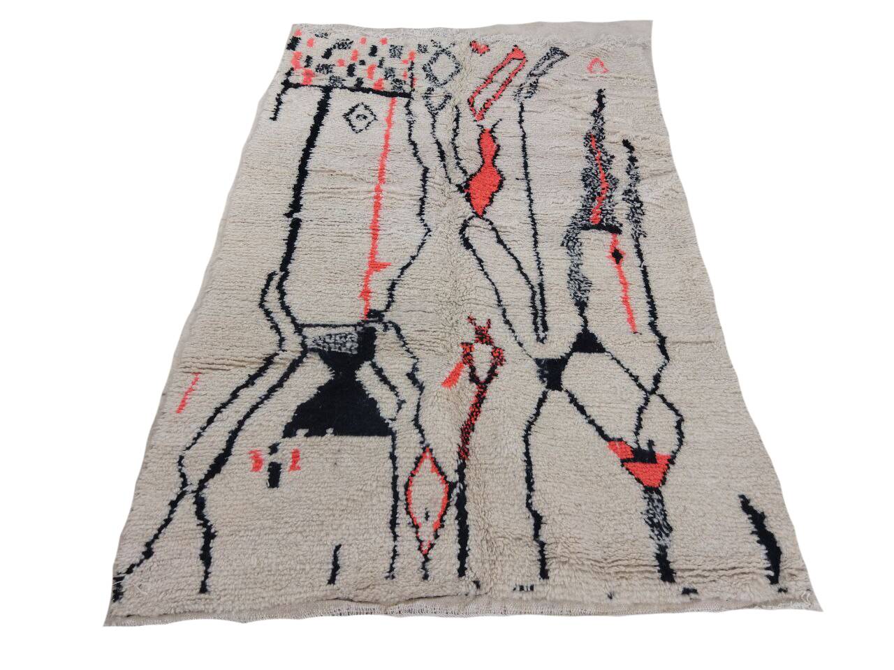 Handmade moroccan berber rug 232 x 145 cm