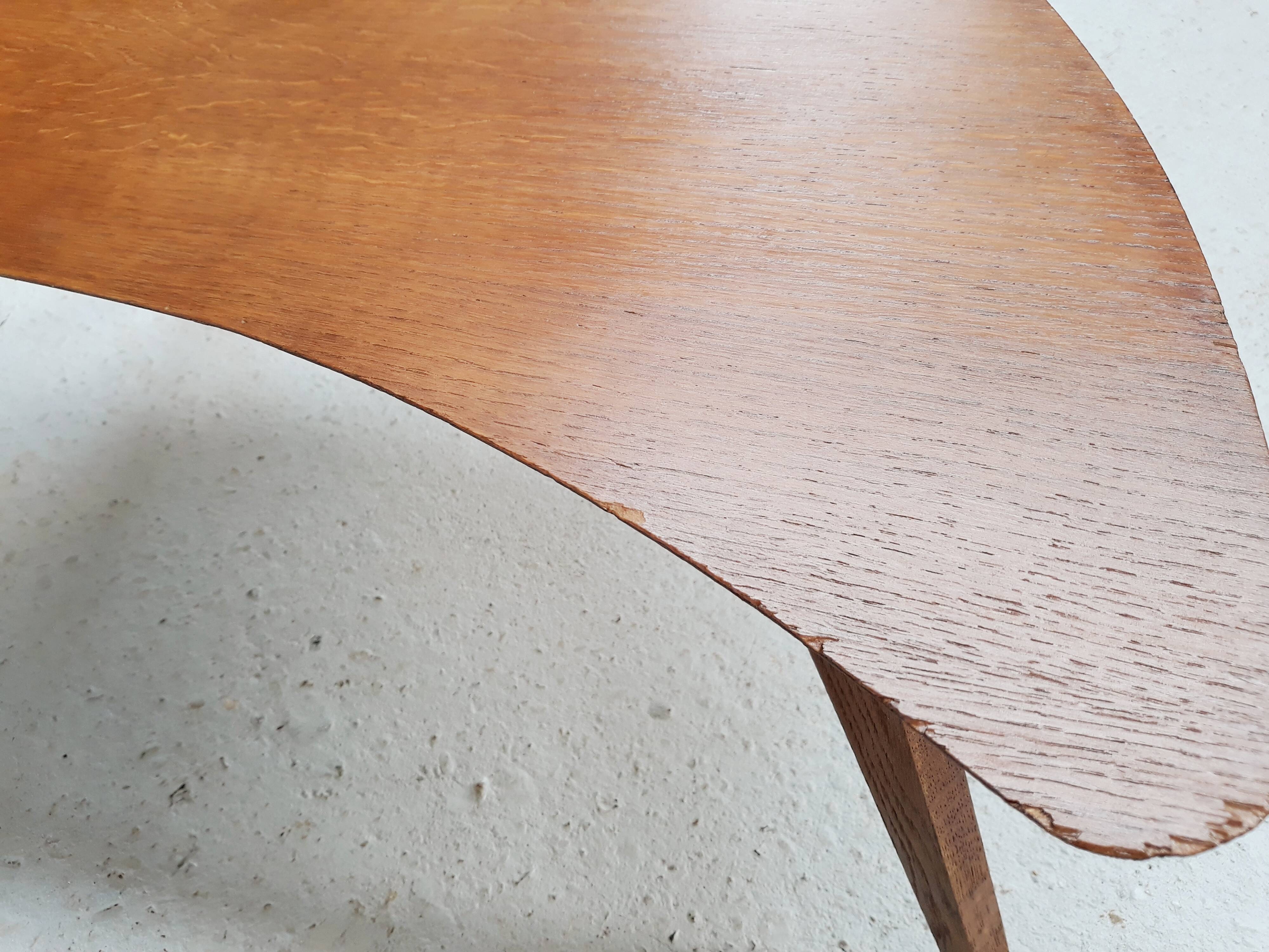 Table basse vintage haricot