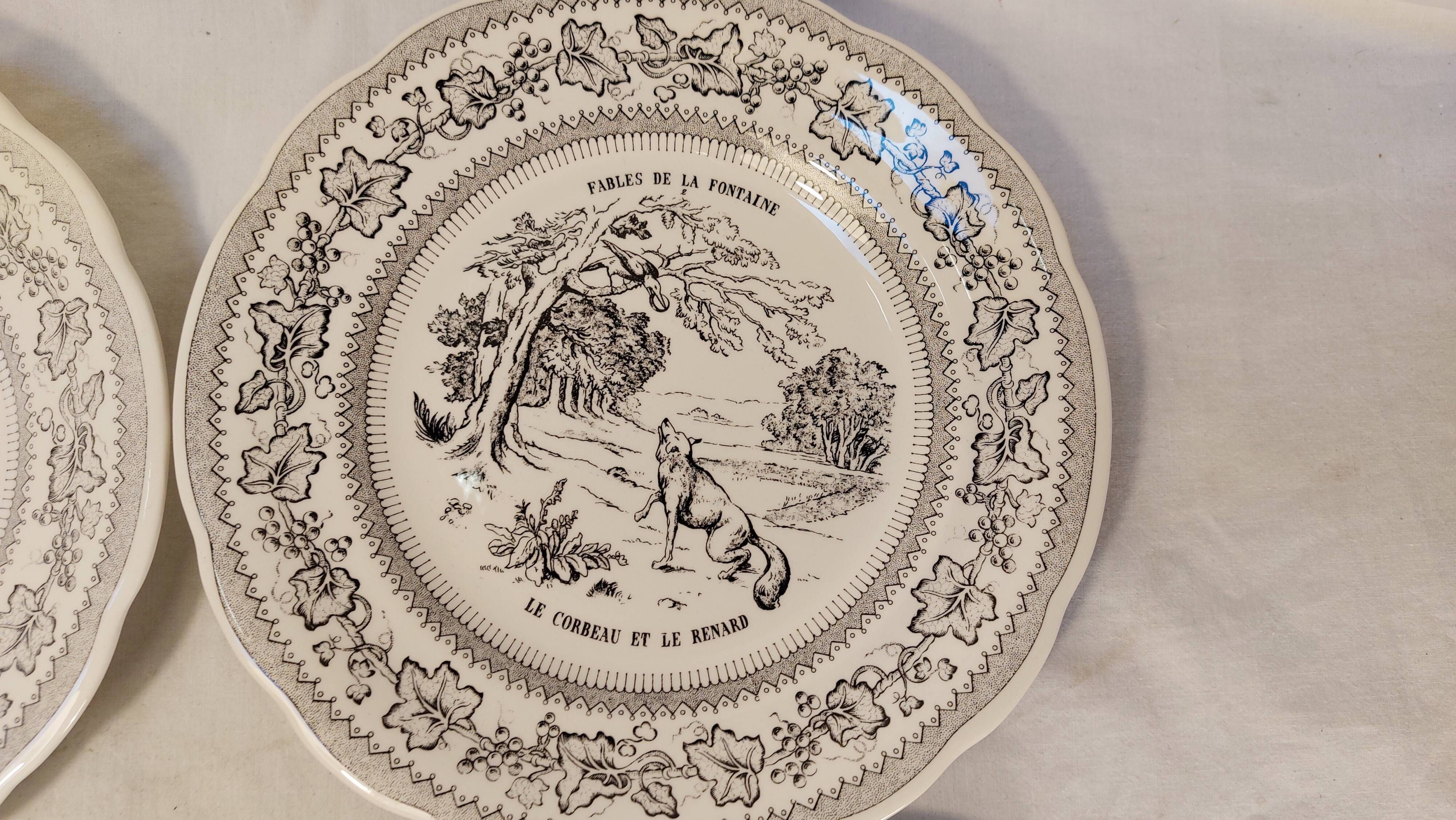 Series of 6 earthenware dessert plates by GIEN models Fables by Lafontaine