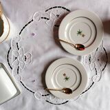 Embroidered tea tablecloth 80x80 cm