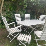 Complete garden furniture set in wood and metal