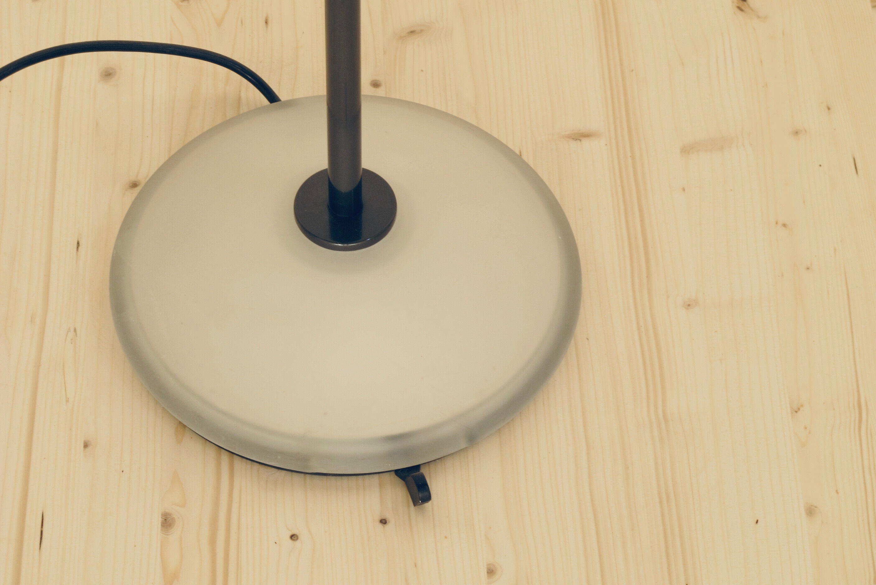 Pair of floor lamp "Jill" for Arteluce Italy
