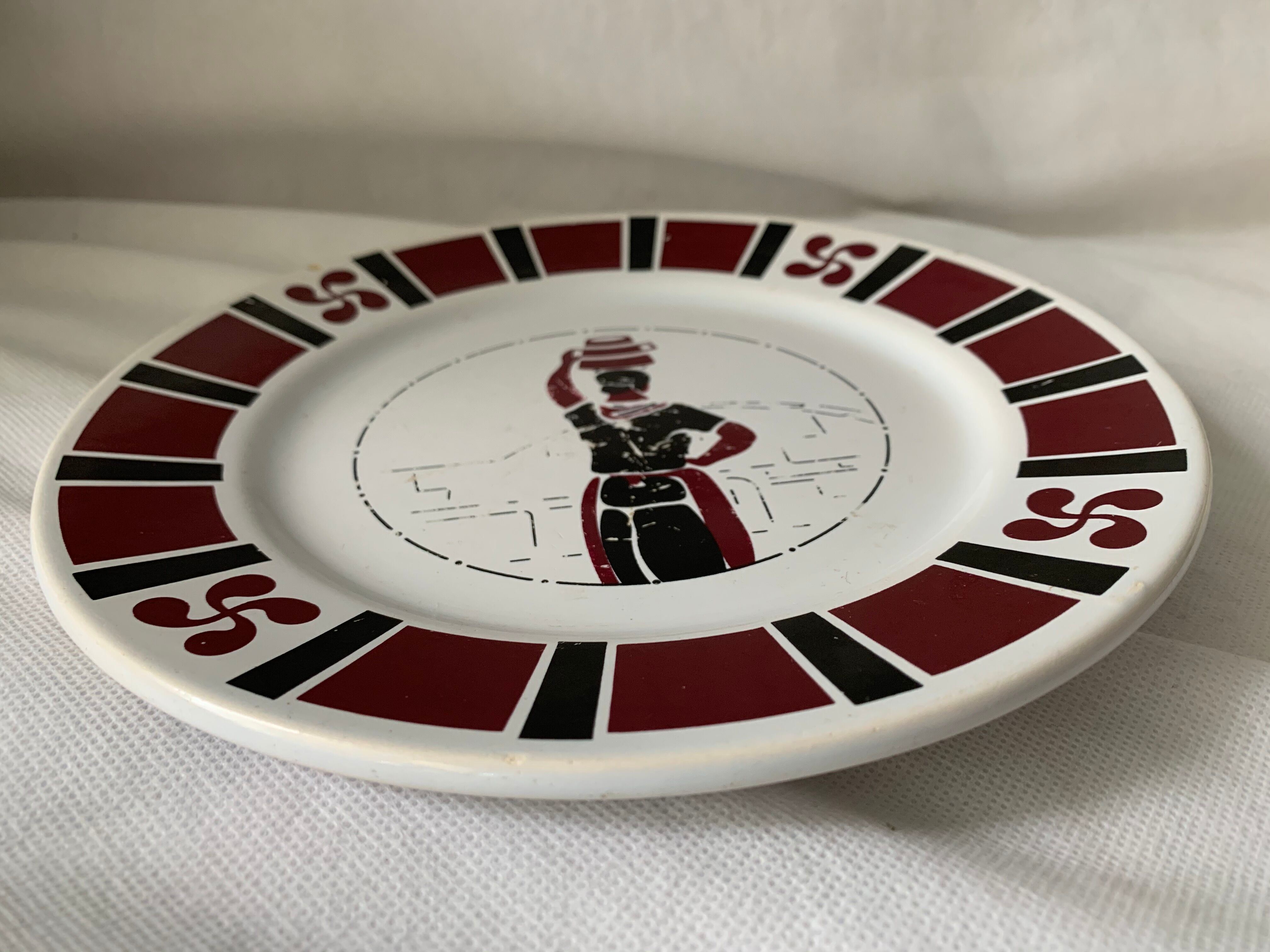 Basque women's plate Sieulanne Bayonne