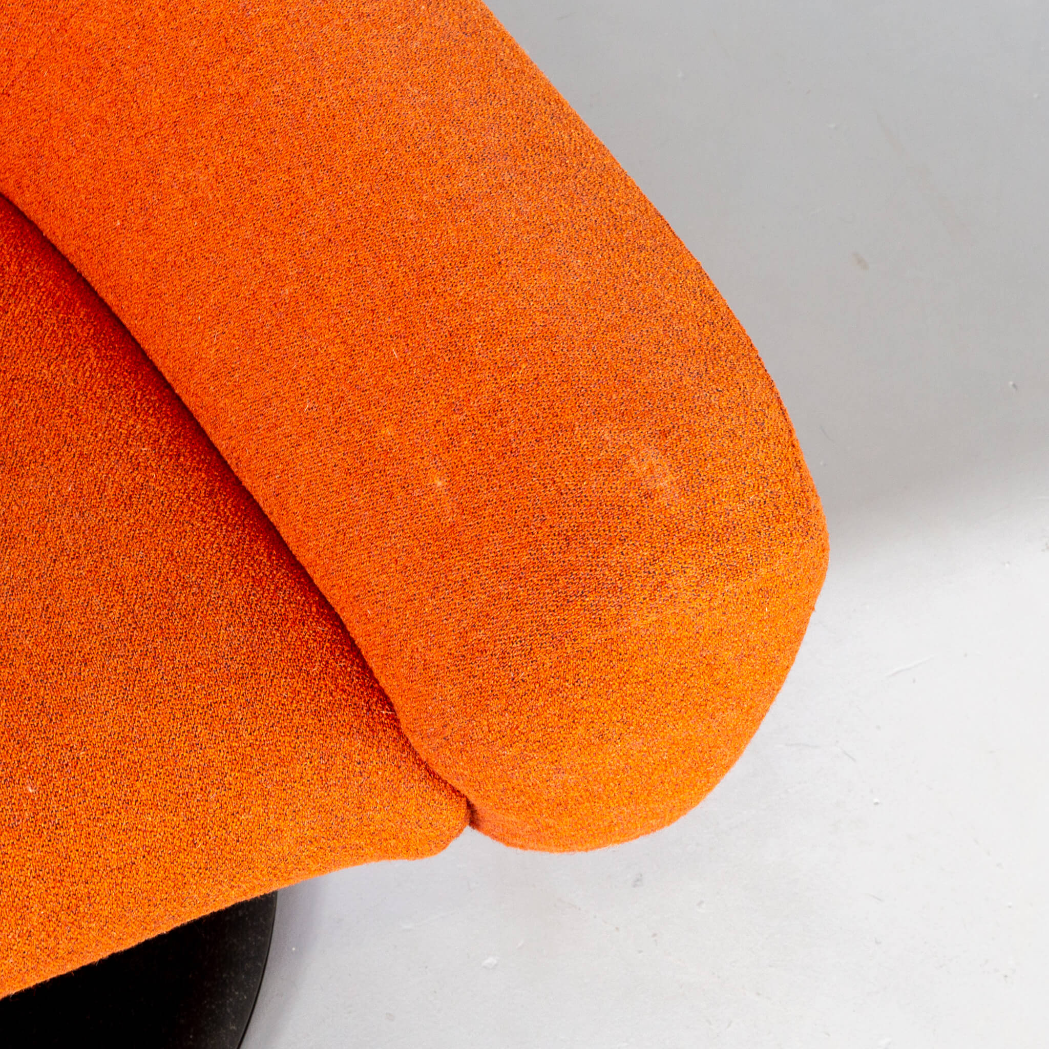 80s lounge fauteuil and ottoman for leolux