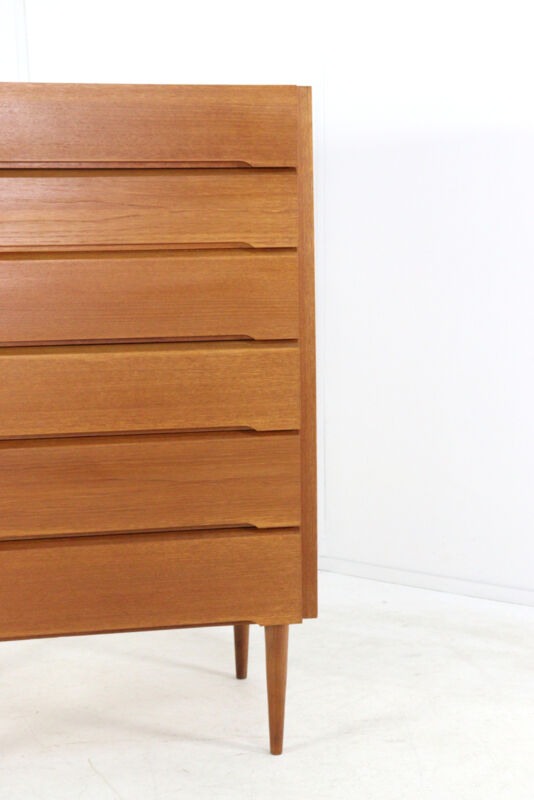 Large tall XL Danish chest of drawers - mid century modern in teak