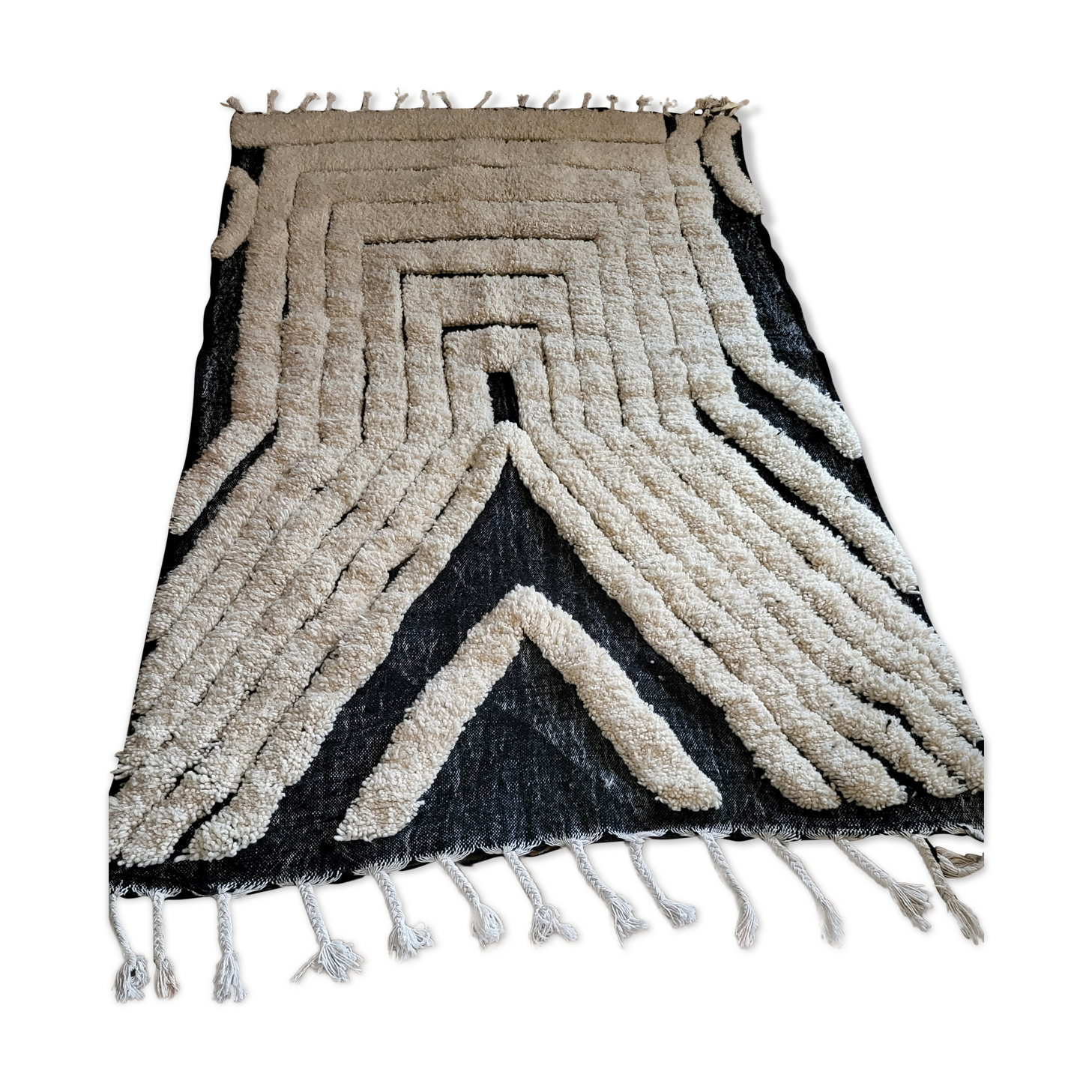 BENI OUARAIN CARPET patterns 250 X 150 cm black and beige